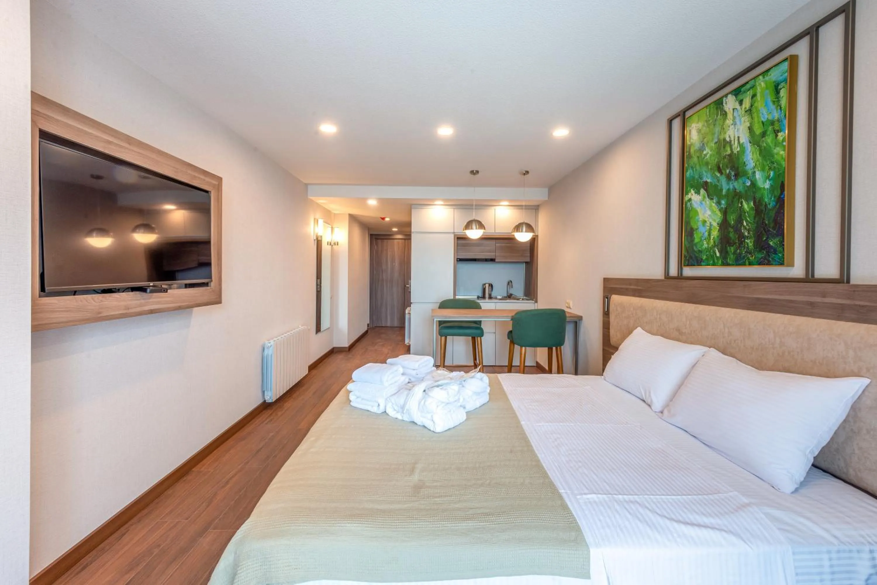 Bed in Sunshine Residence & Hotel