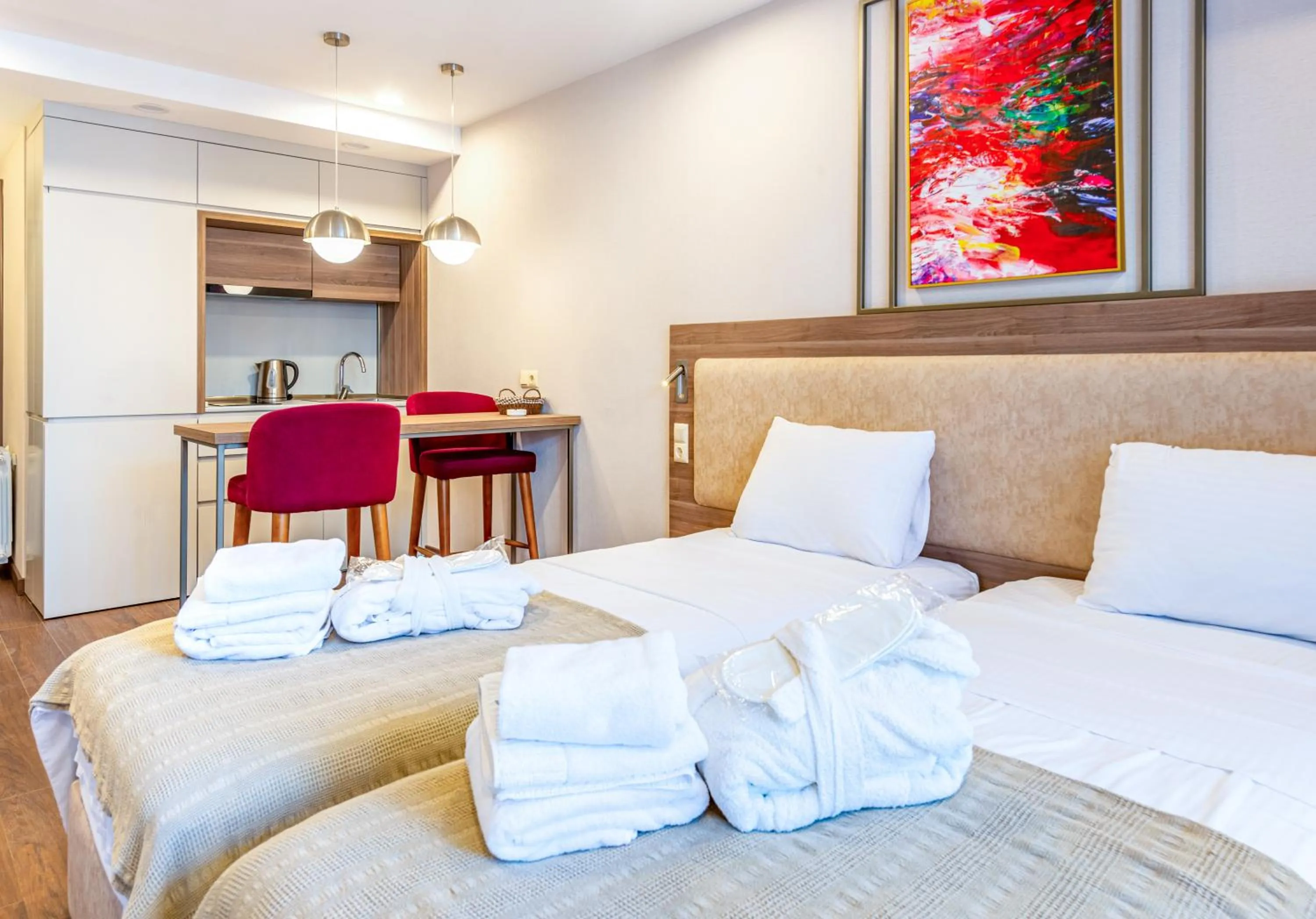 Bed in Sunshine Residence & Hotel