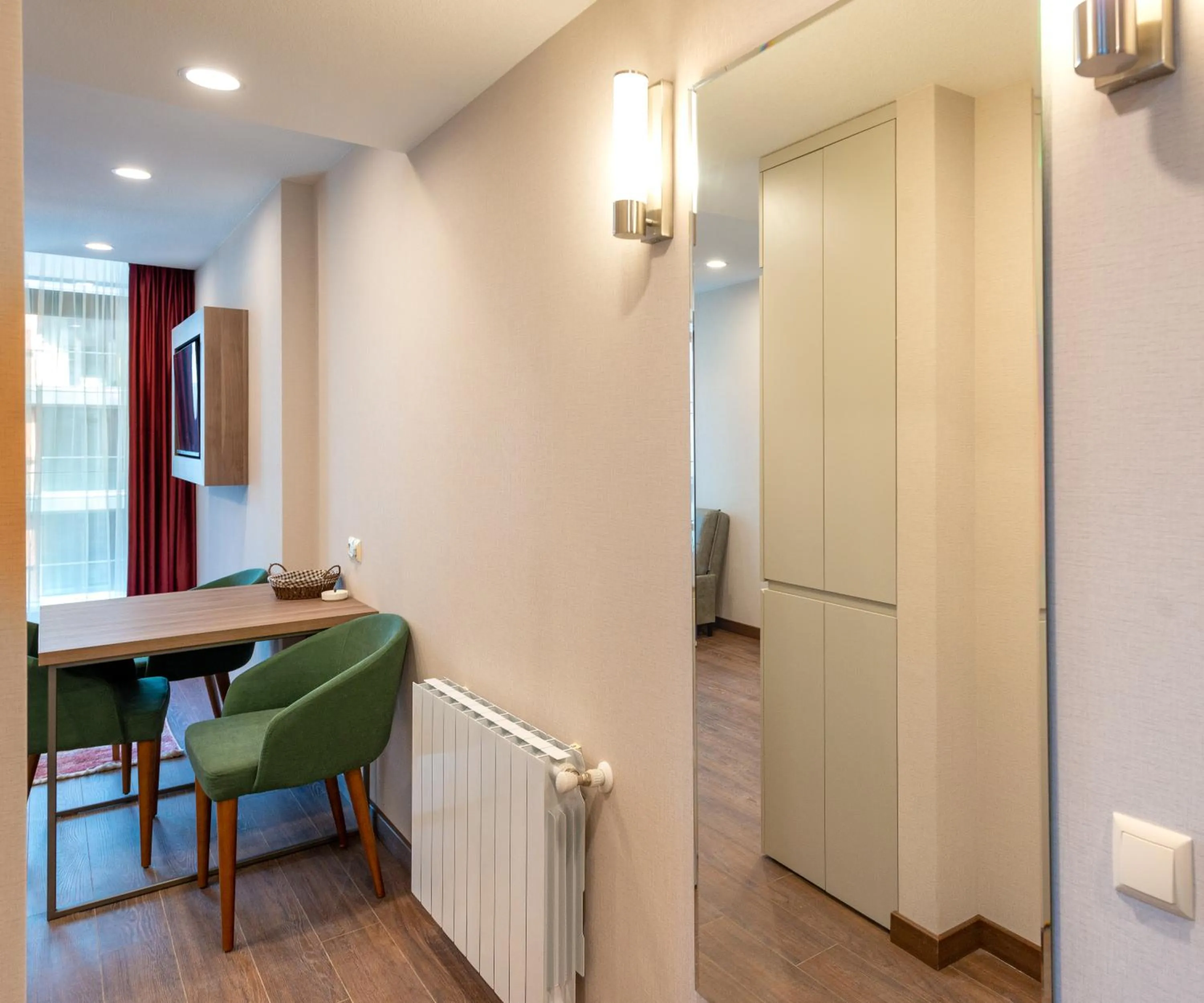 Dining area in Sunshine Residence & Hotel