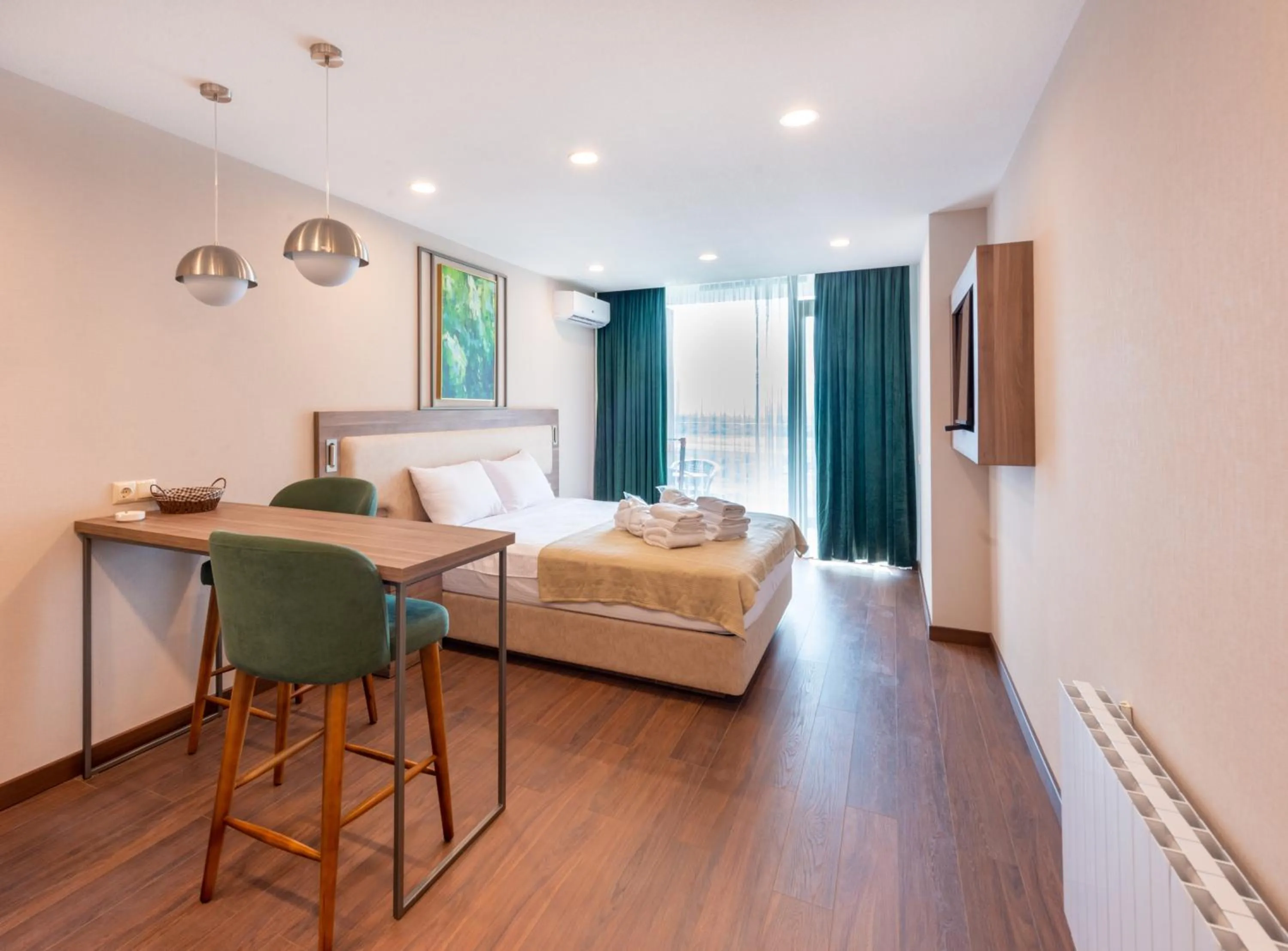 Bed in Sunshine Residence & Hotel