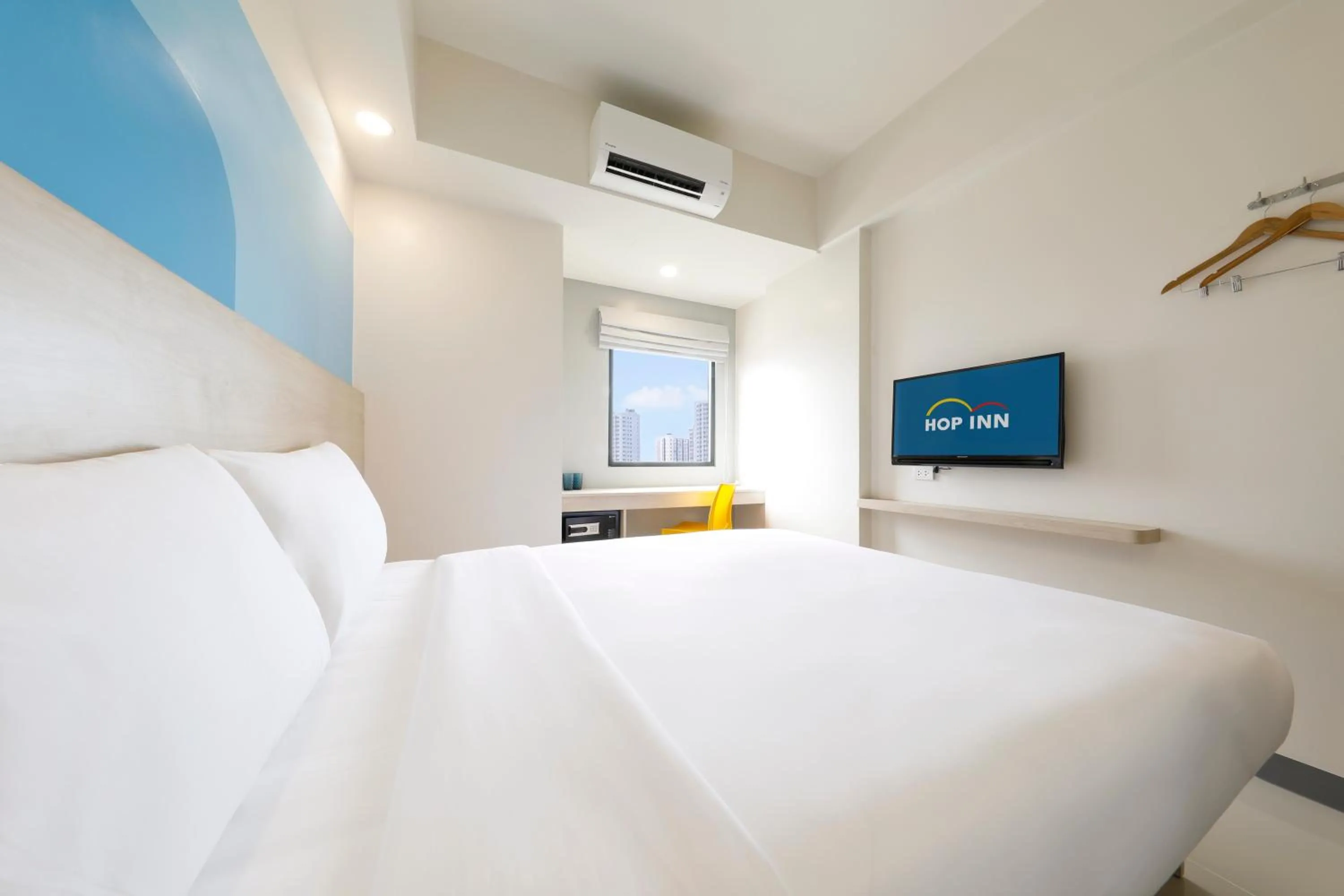 Bed in Hop Inn Hotel Davao