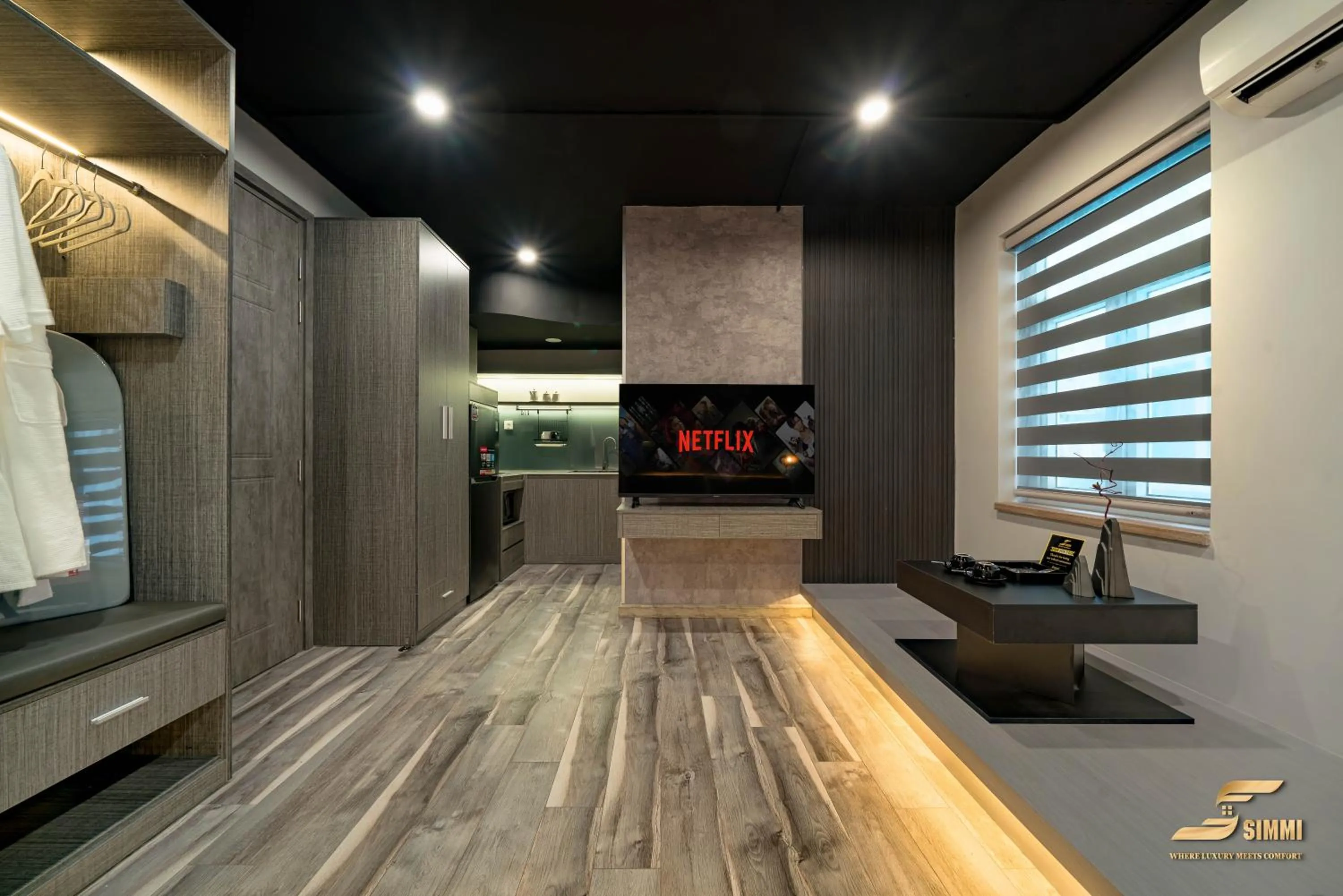 Kitchen or kitchenette in Simmi Signature Hotel & Apartment