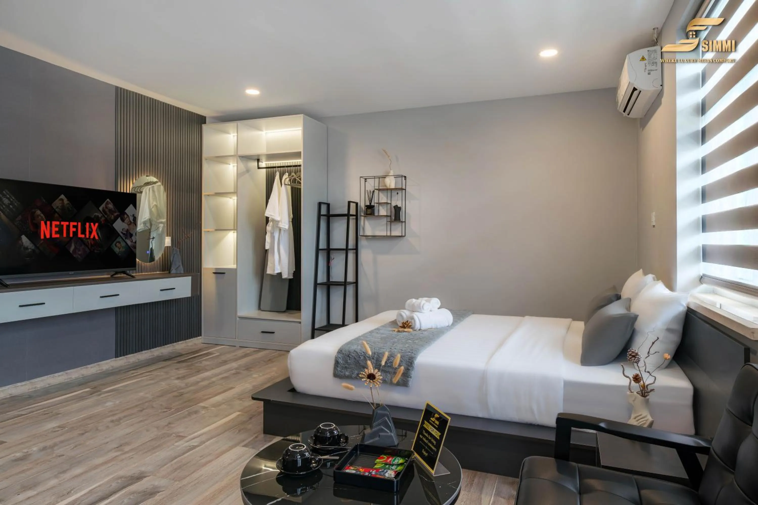 Photo of the whole room, Bed in Simmi Signature Hotel & Apartment