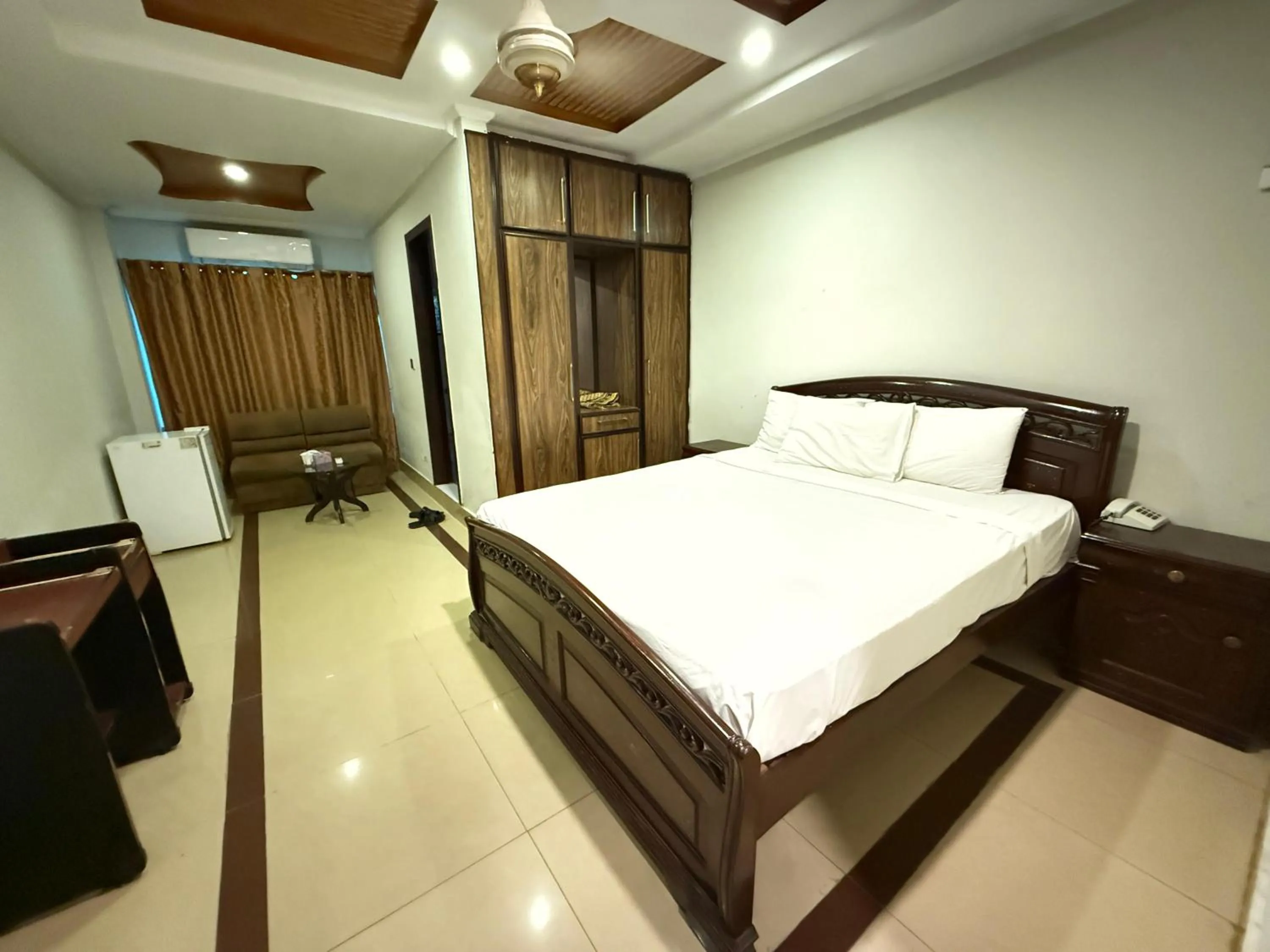 Bedroom, Bed in Atlas Gold Hotel