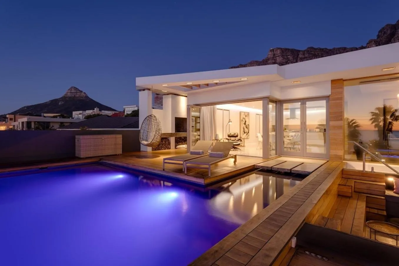Element House - Contemporary And Upmarket Villa