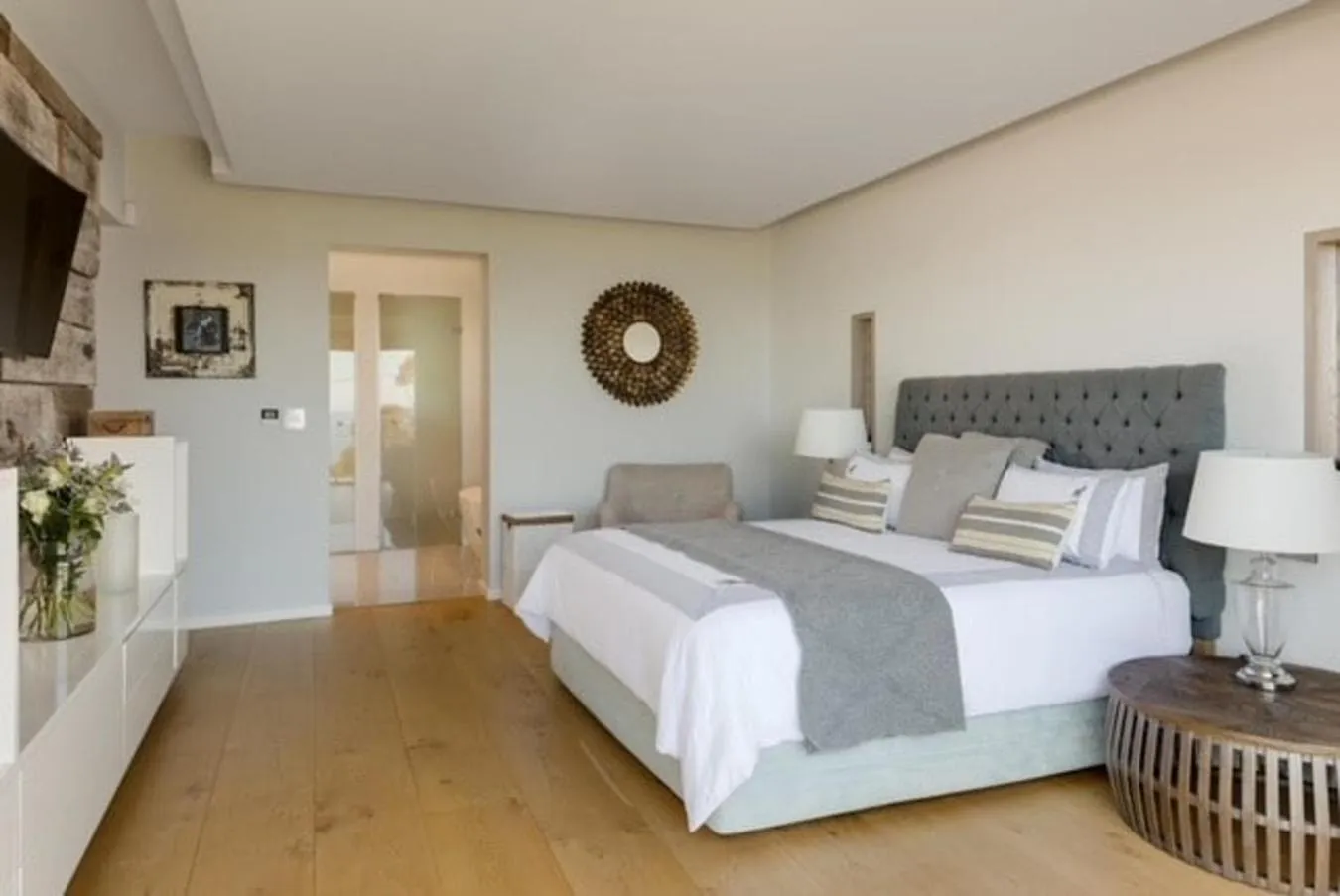 Bed in Element House - Contemporary And Upmarket Villa