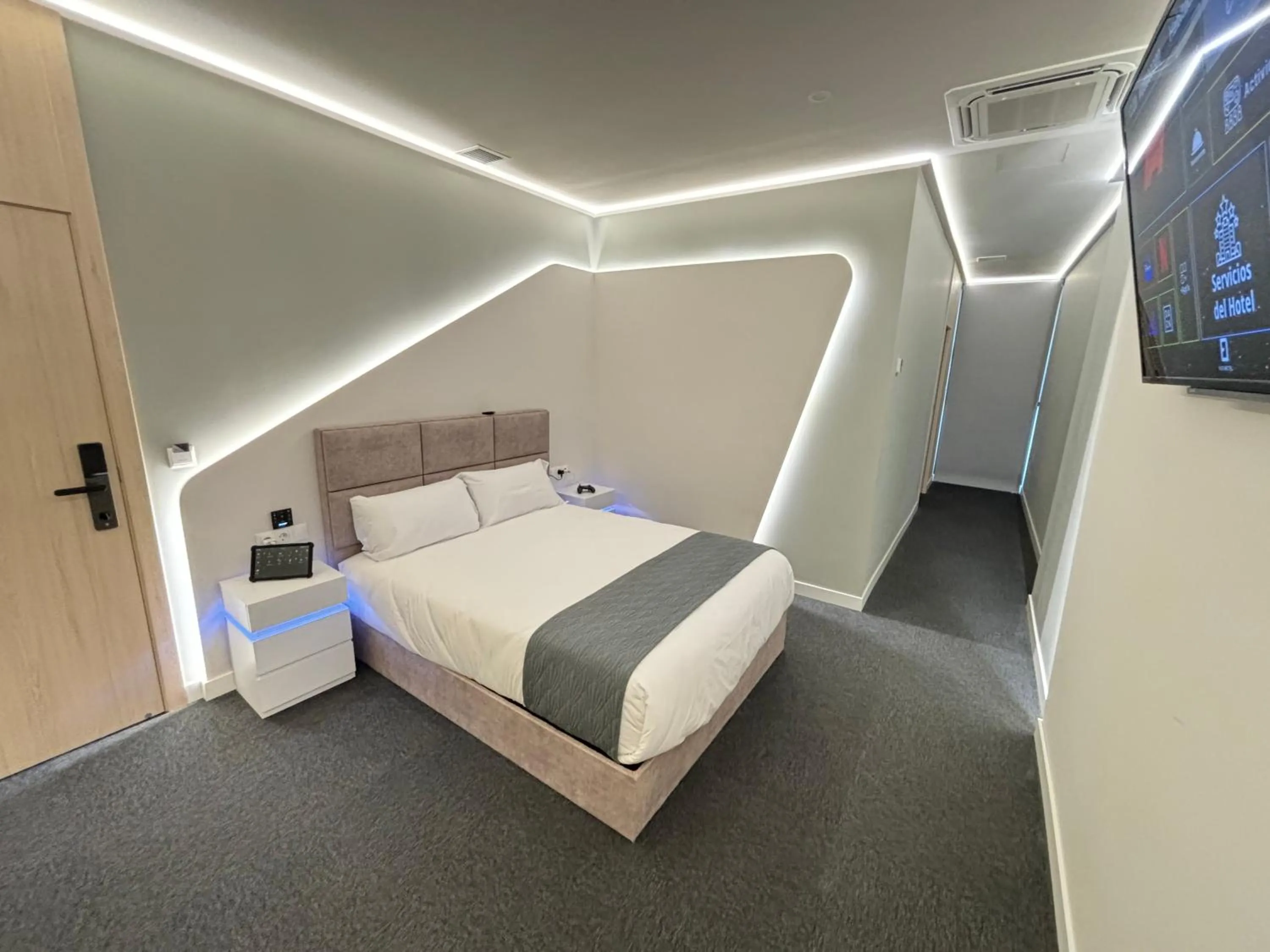 Bed in Futurotel Sevilla