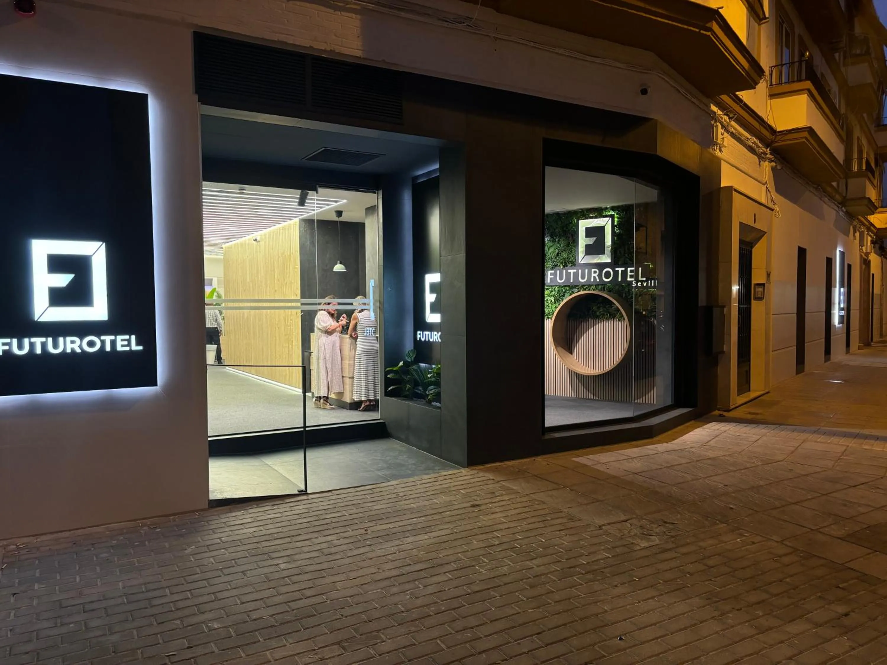 Property building in Futurotel Sevilla