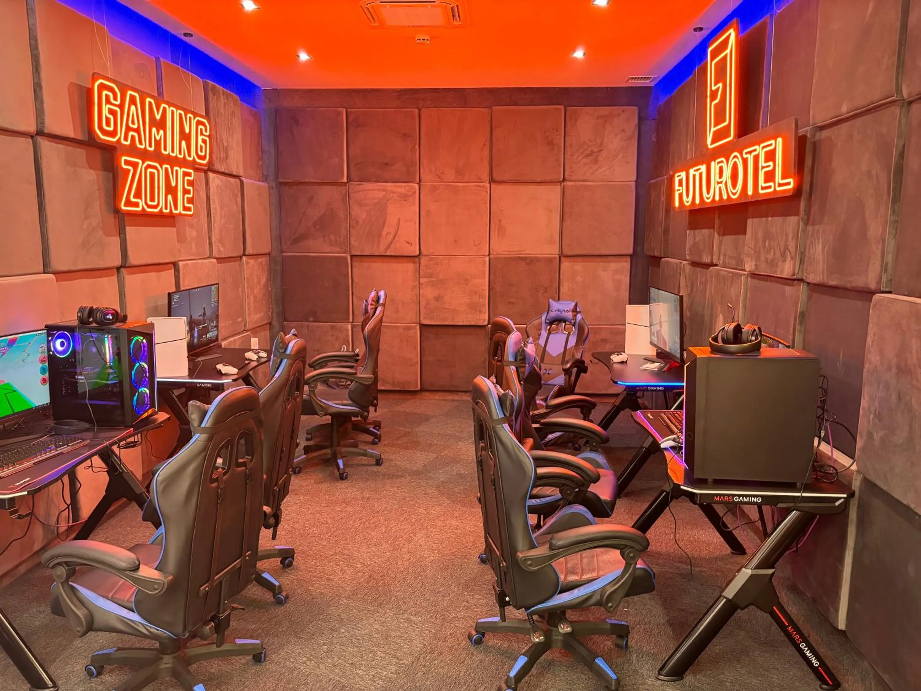 Game Room in Futurotel Sevilla