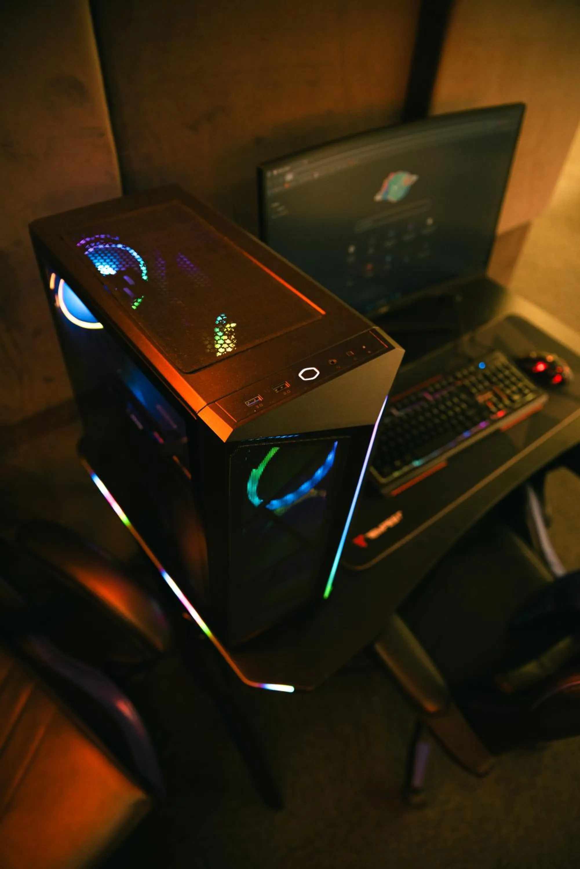 Communal lounge/ TV room in Futurotel Sevilla