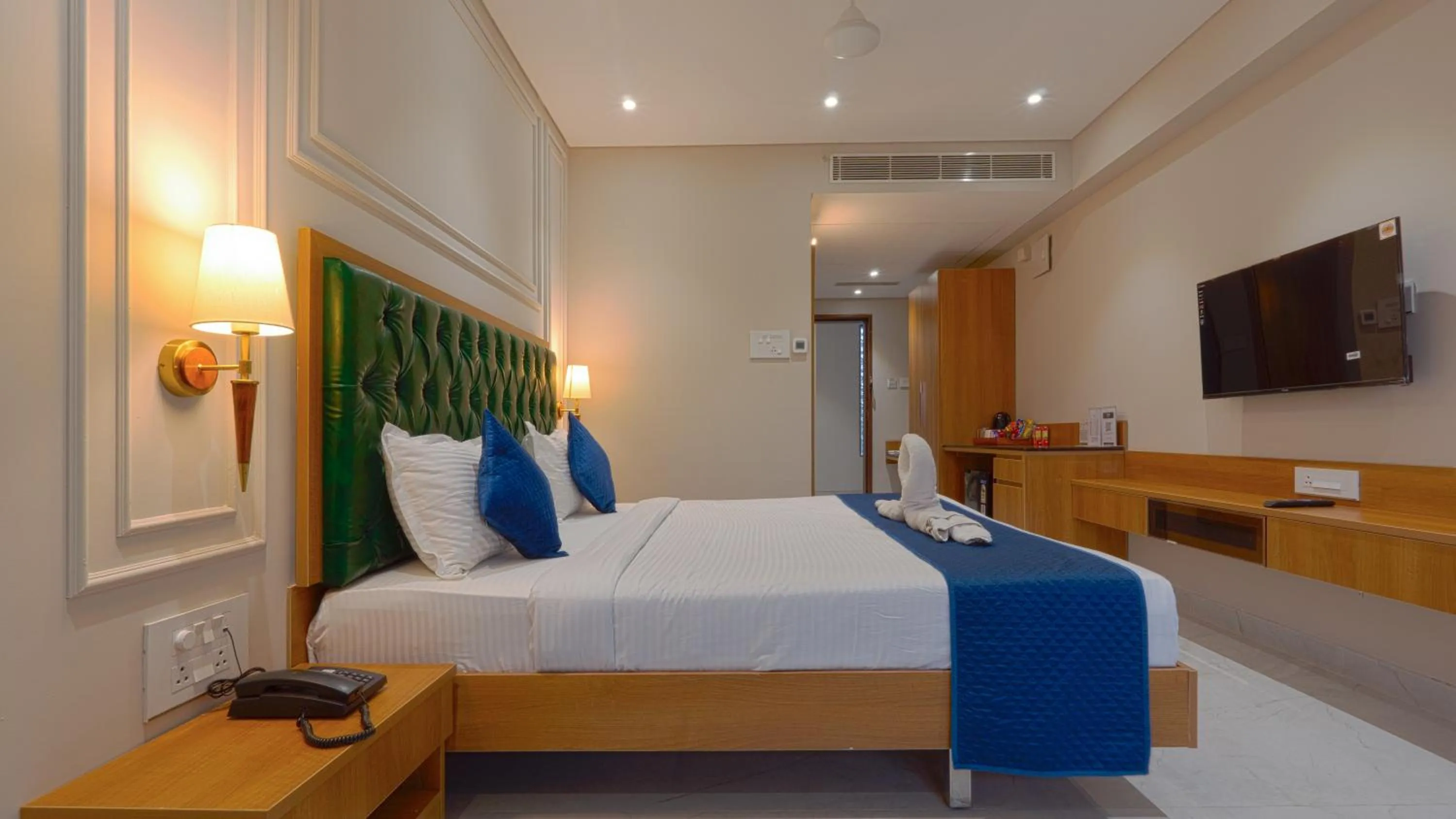 Bedroom, Bed in Magnus Nexstar Suites Kalyani Nagar