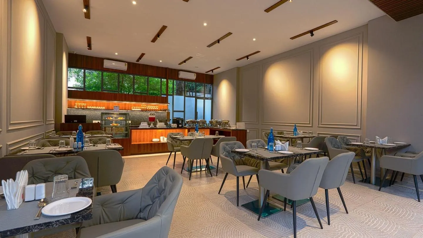 Restaurant/places to eat in Magnus Nexstar Suites Kalyani Nagar