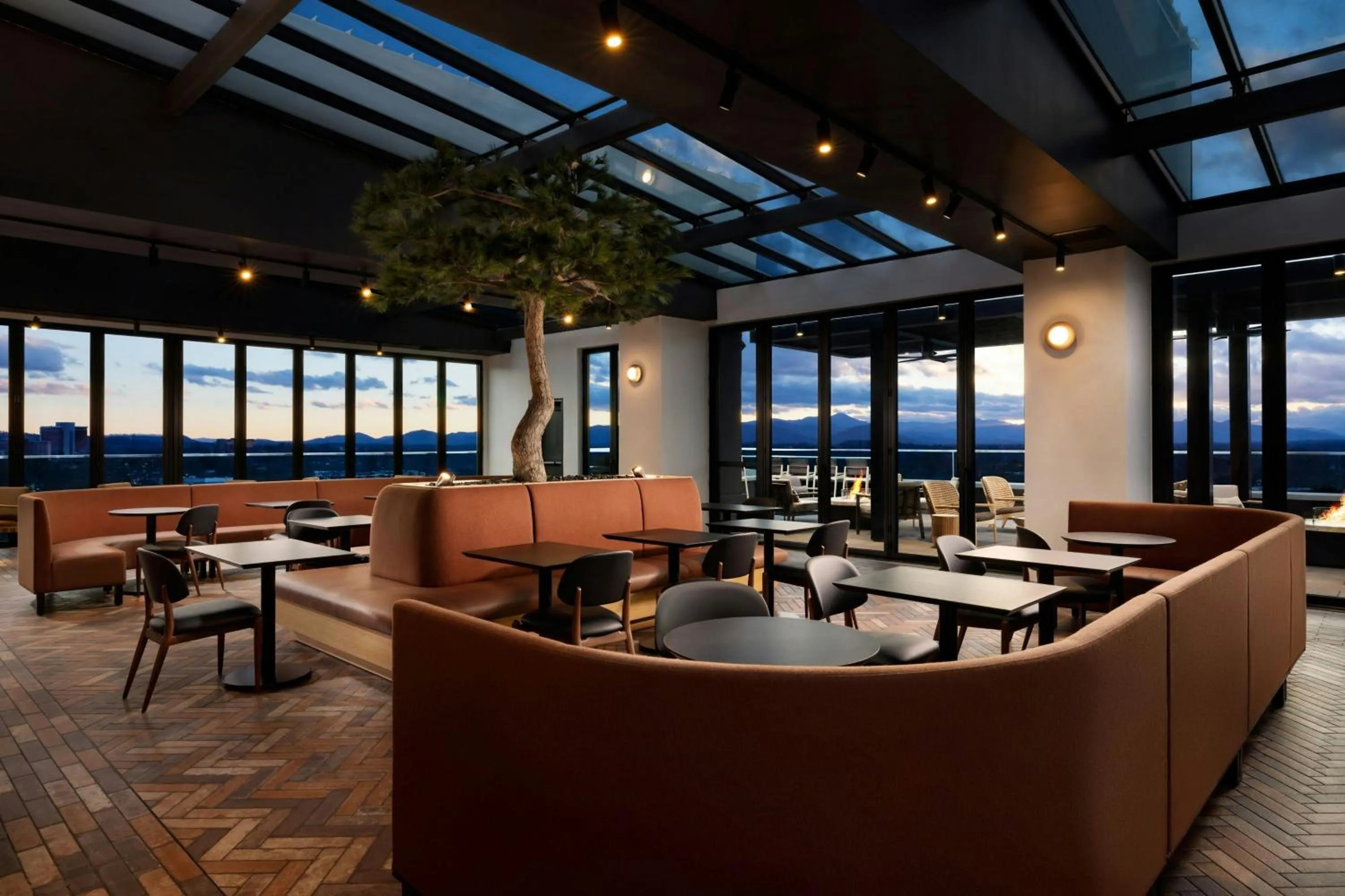 Restaurant/places to eat in Moxy Asheville