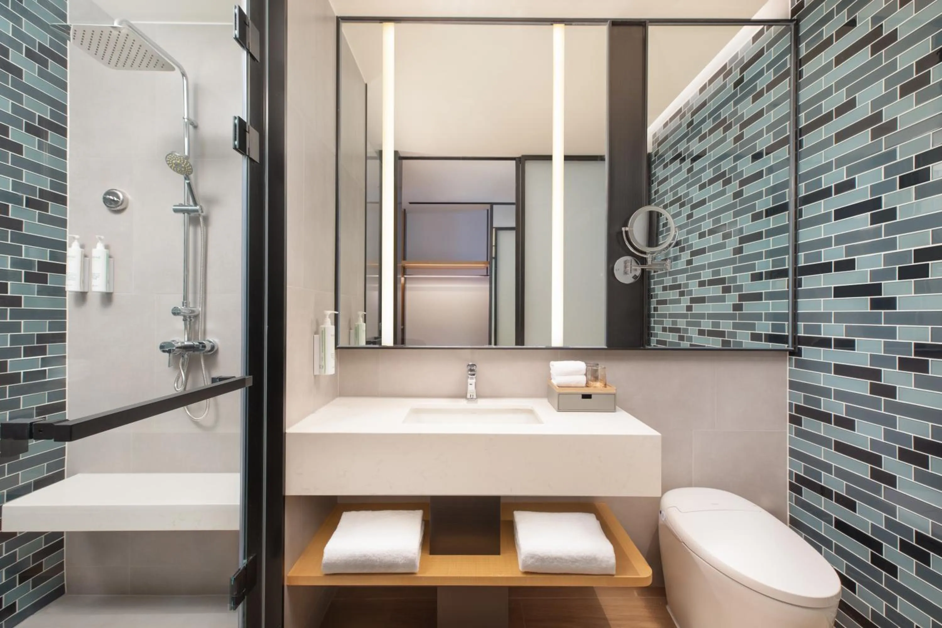 Shower in Fairfield by Marriott Shenzhen Bao'an