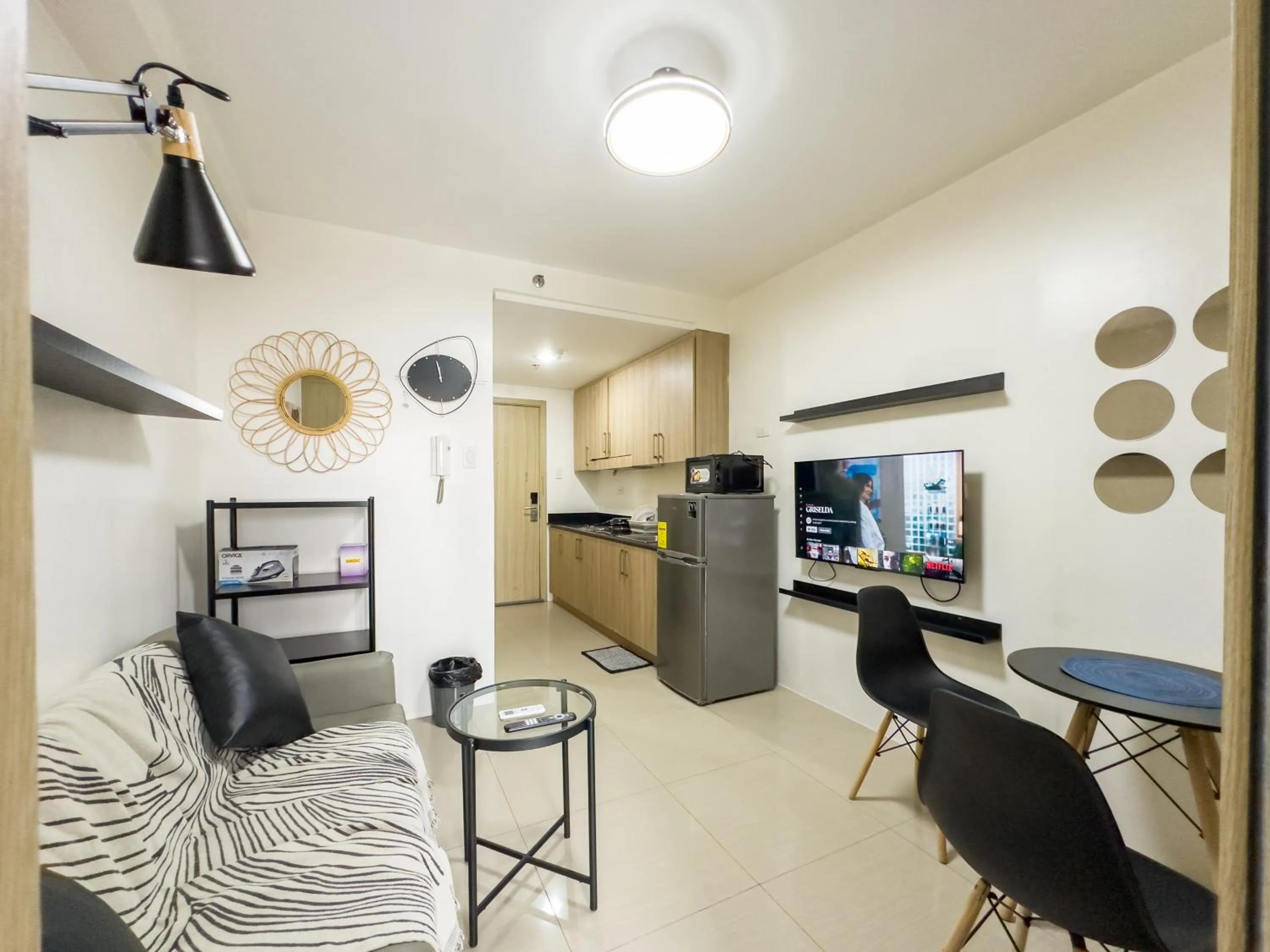 TV and multimedia in GemstoneBR in SMDC Shore Residences