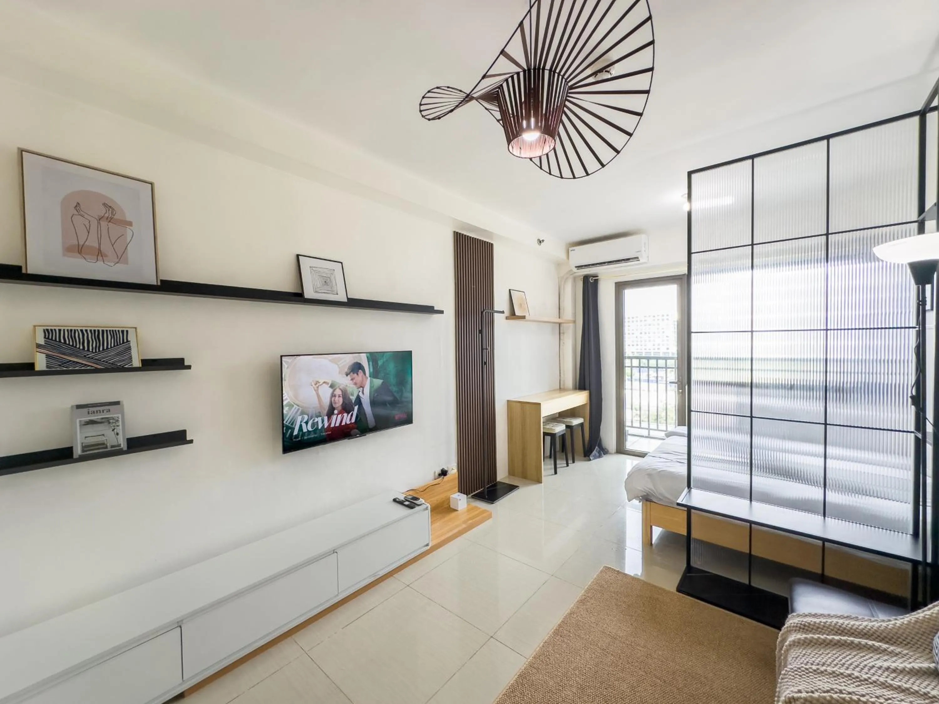 Photo of the whole room, Bed in GemstoneBR in SMDC Shore Residences