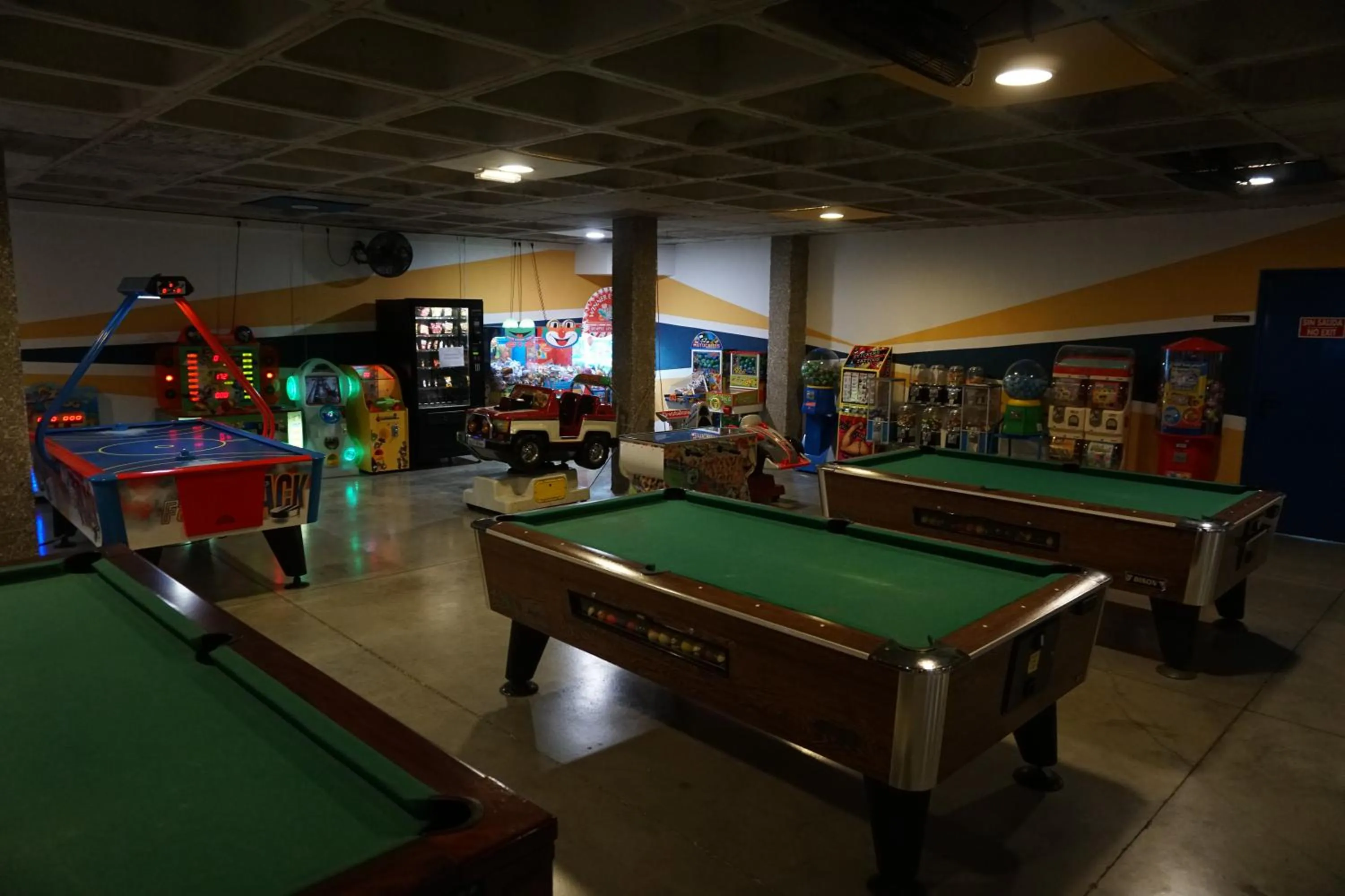 Billiard in Apartamentos Turisticos Terralta