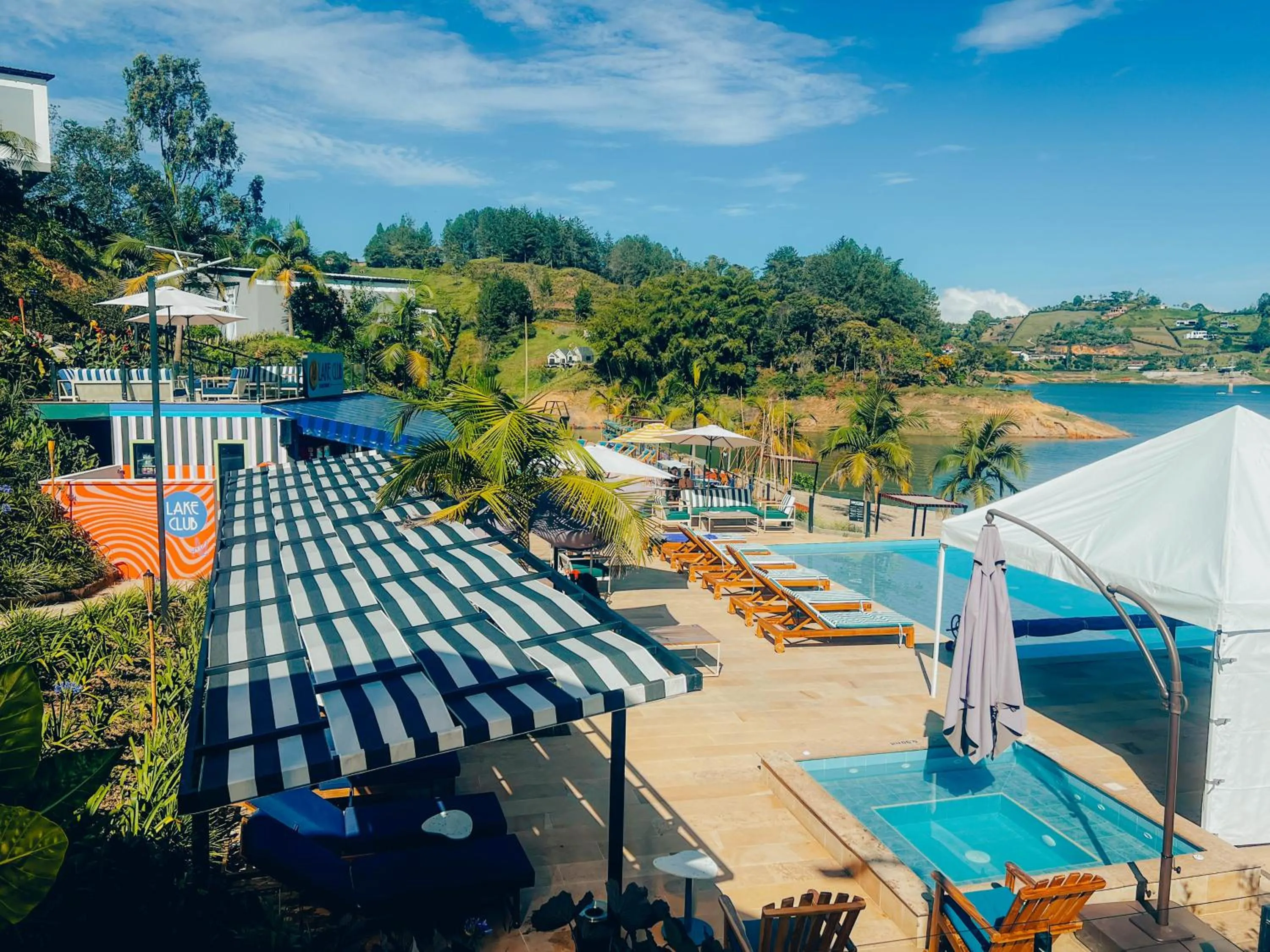 Day in Viajero Guatapé Hostel & Lake Club