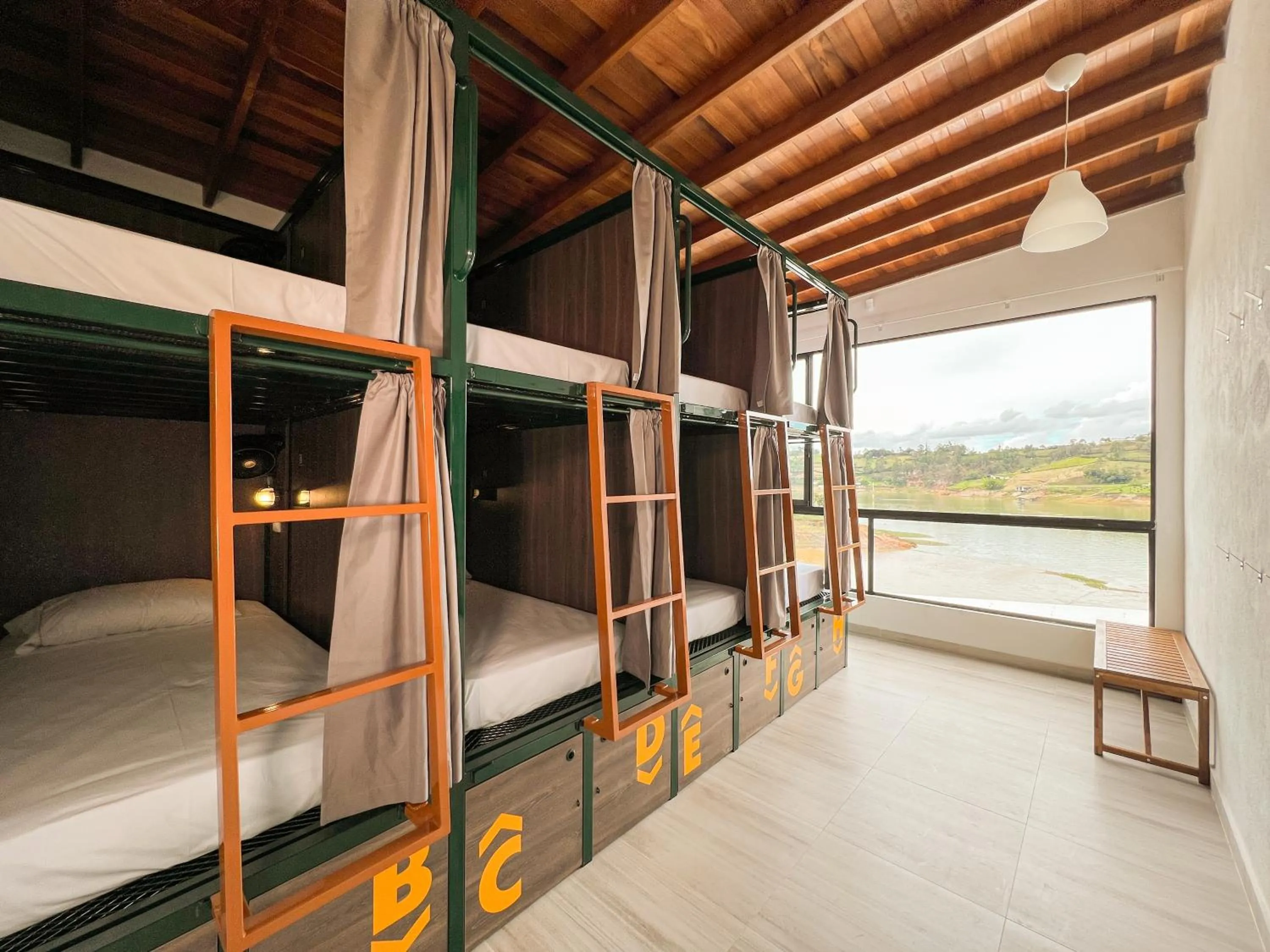 Bed in Viajero Guatapé Hostel & Lake Club