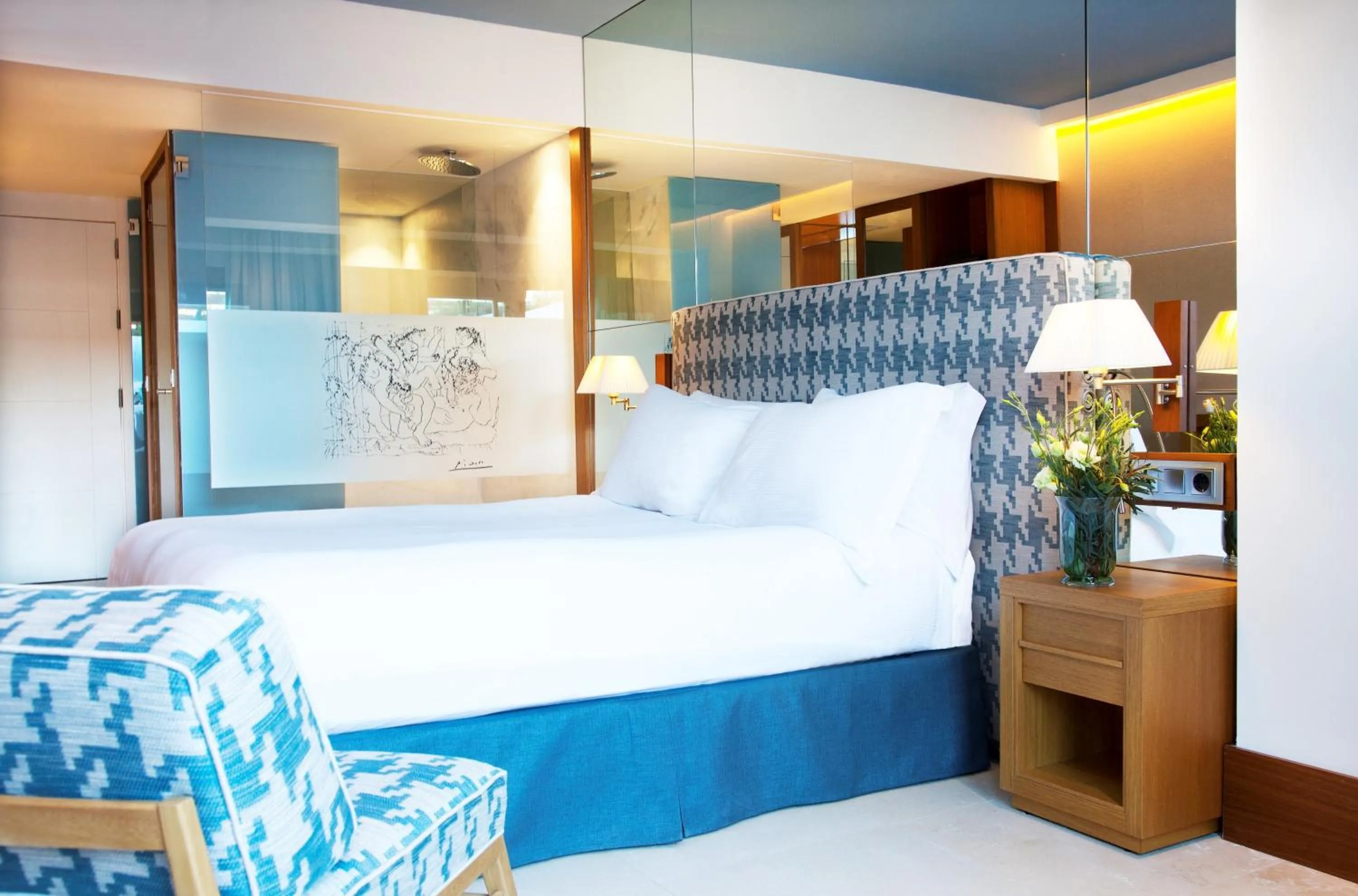 Bedroom, Bed in Gecko Hotel & Beach Club