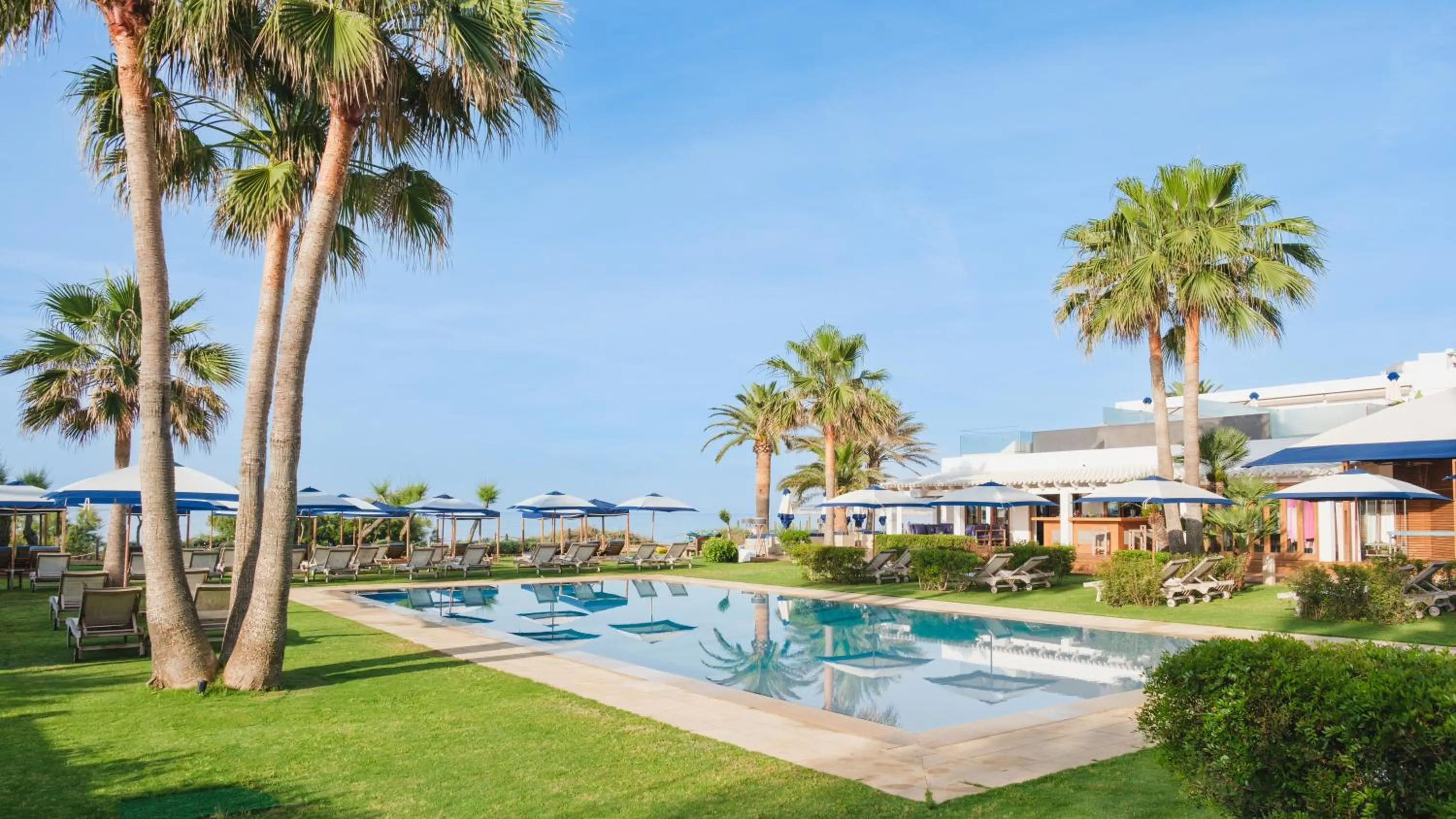 Swimming pool in Gecko Hotel & Beach Club