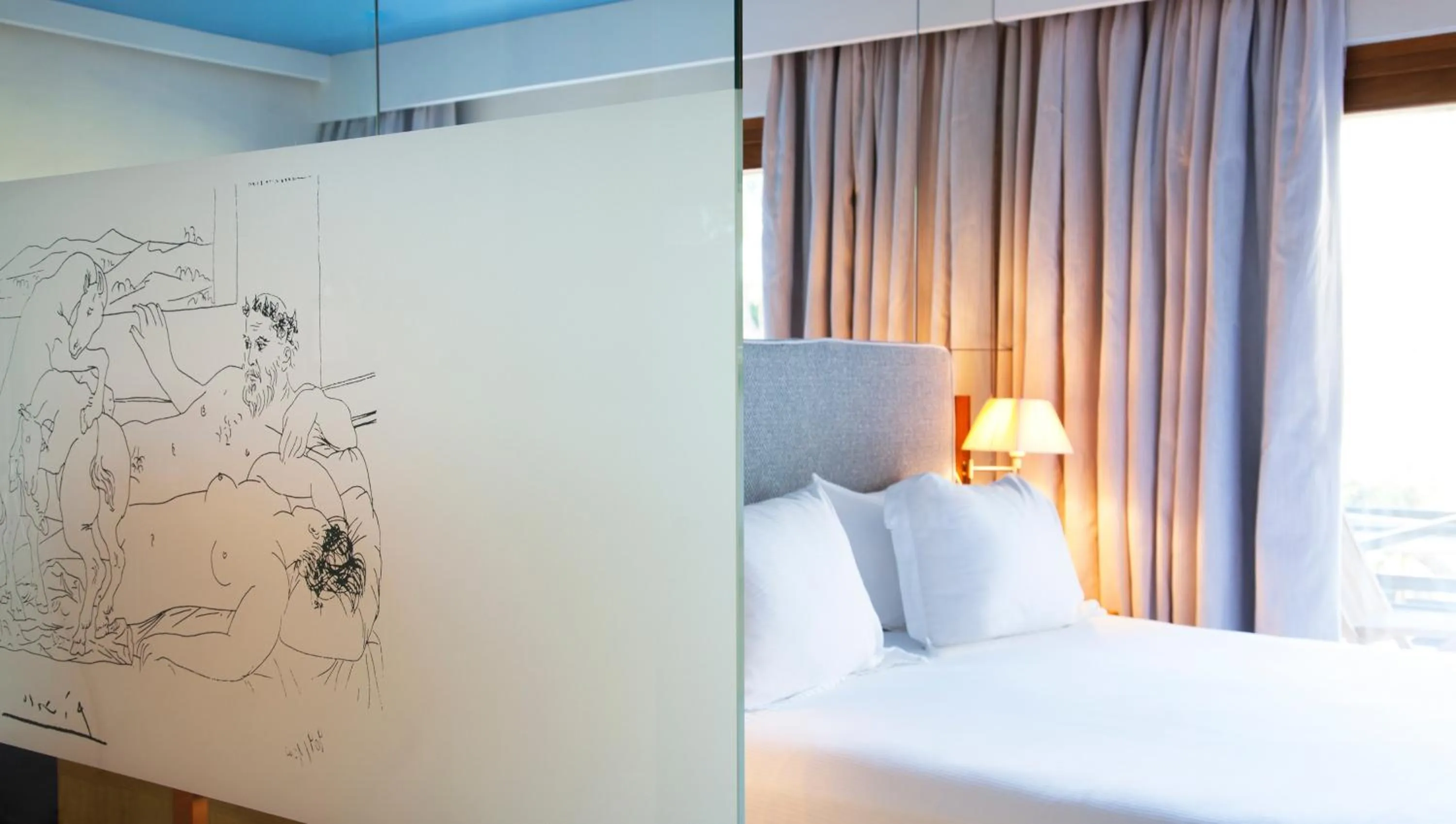 Bedroom, Bed in Gecko Hotel & Beach Club