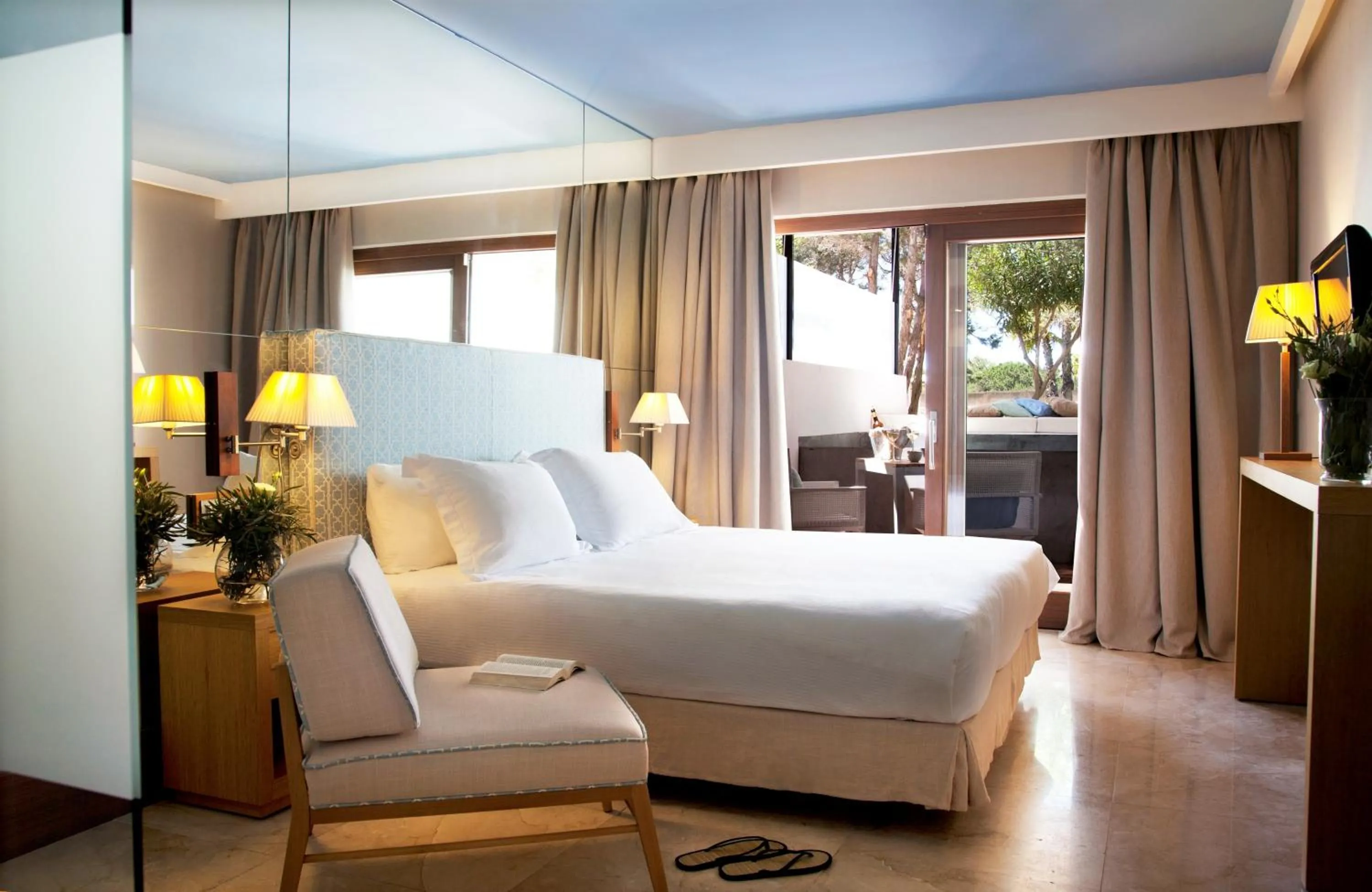 Bed in Gecko Hotel & Beach Club