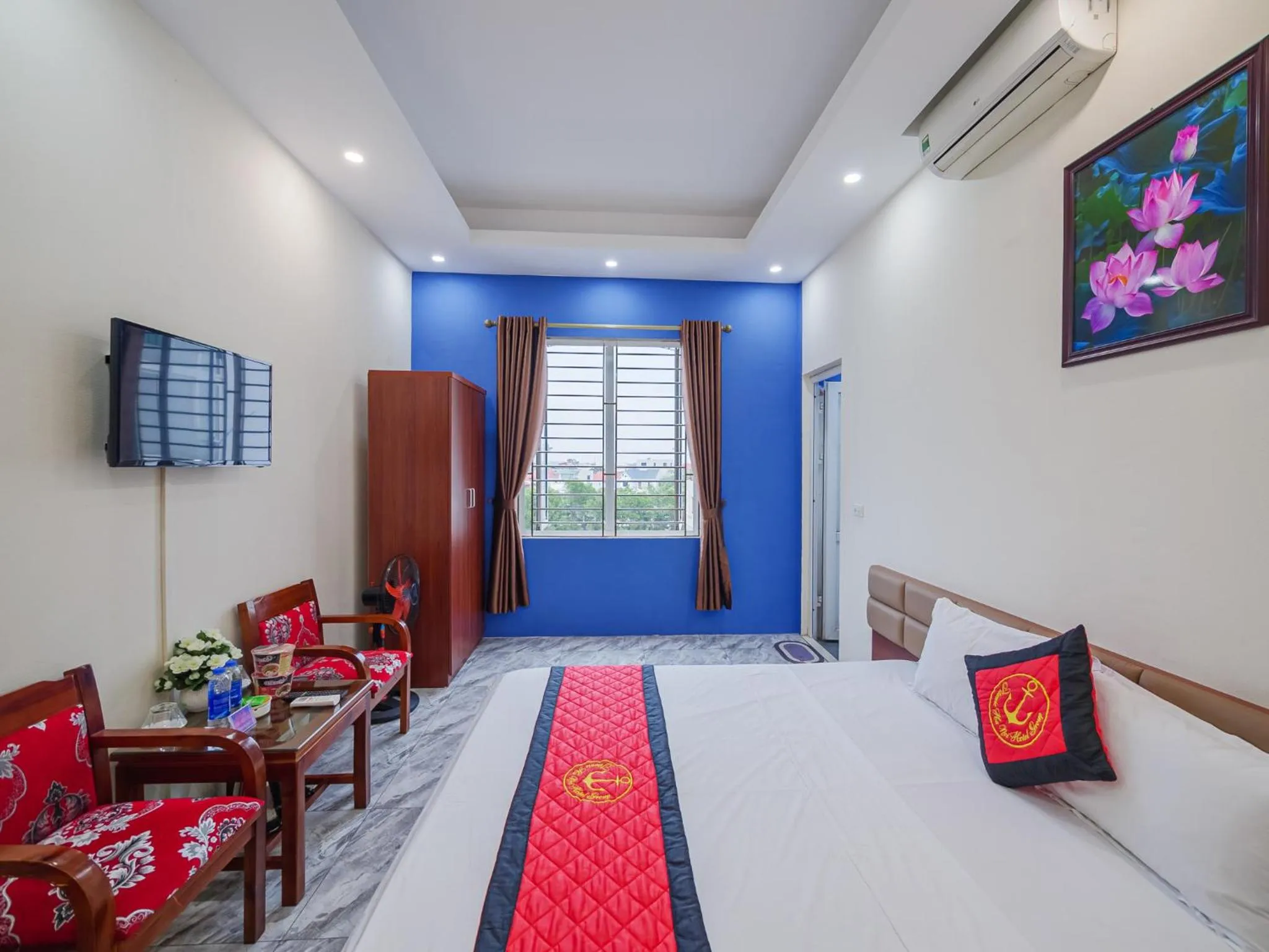 Bed in TITANIC 3 HOTEL