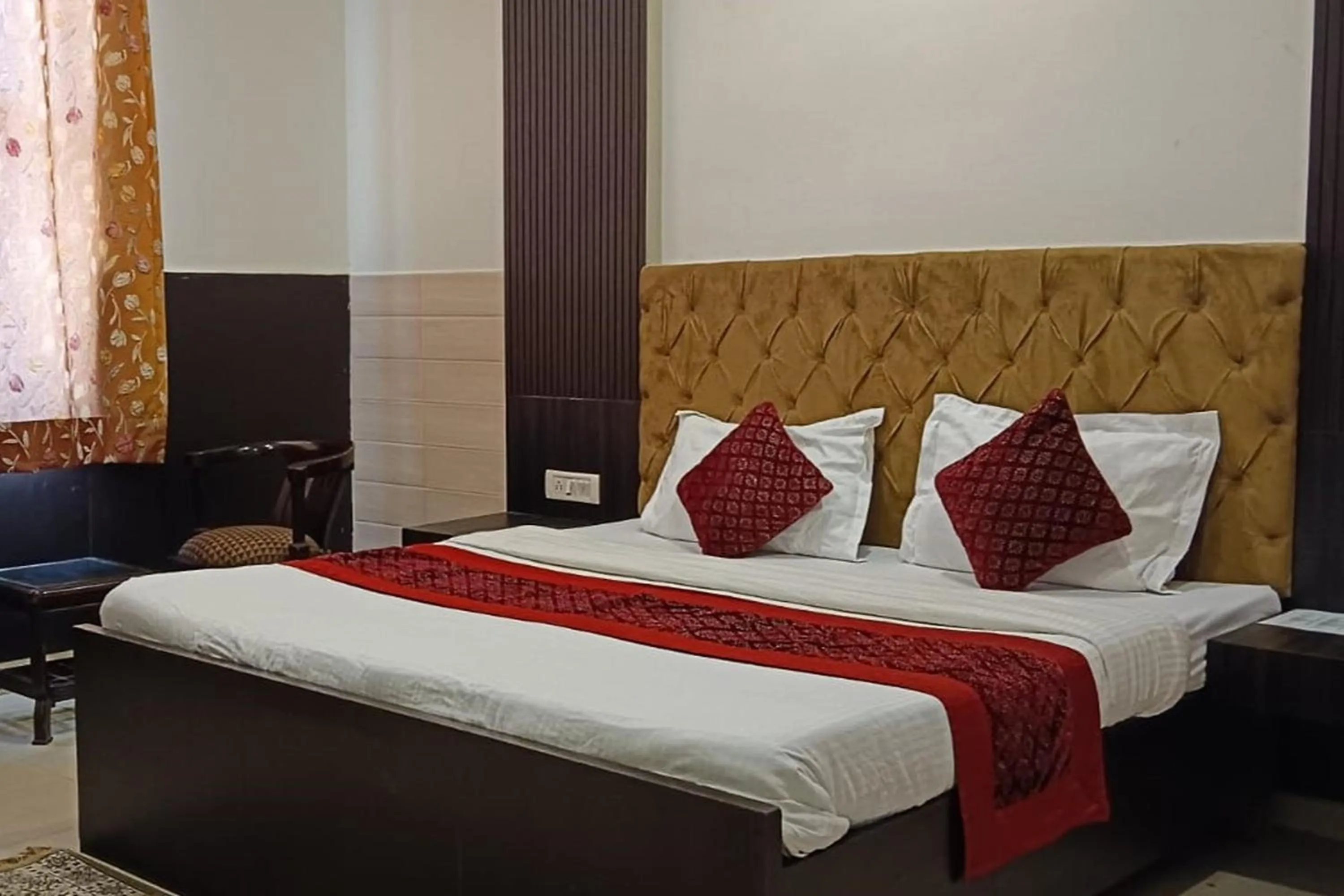 Bedroom, Bed in Hotel Shree Kanta
