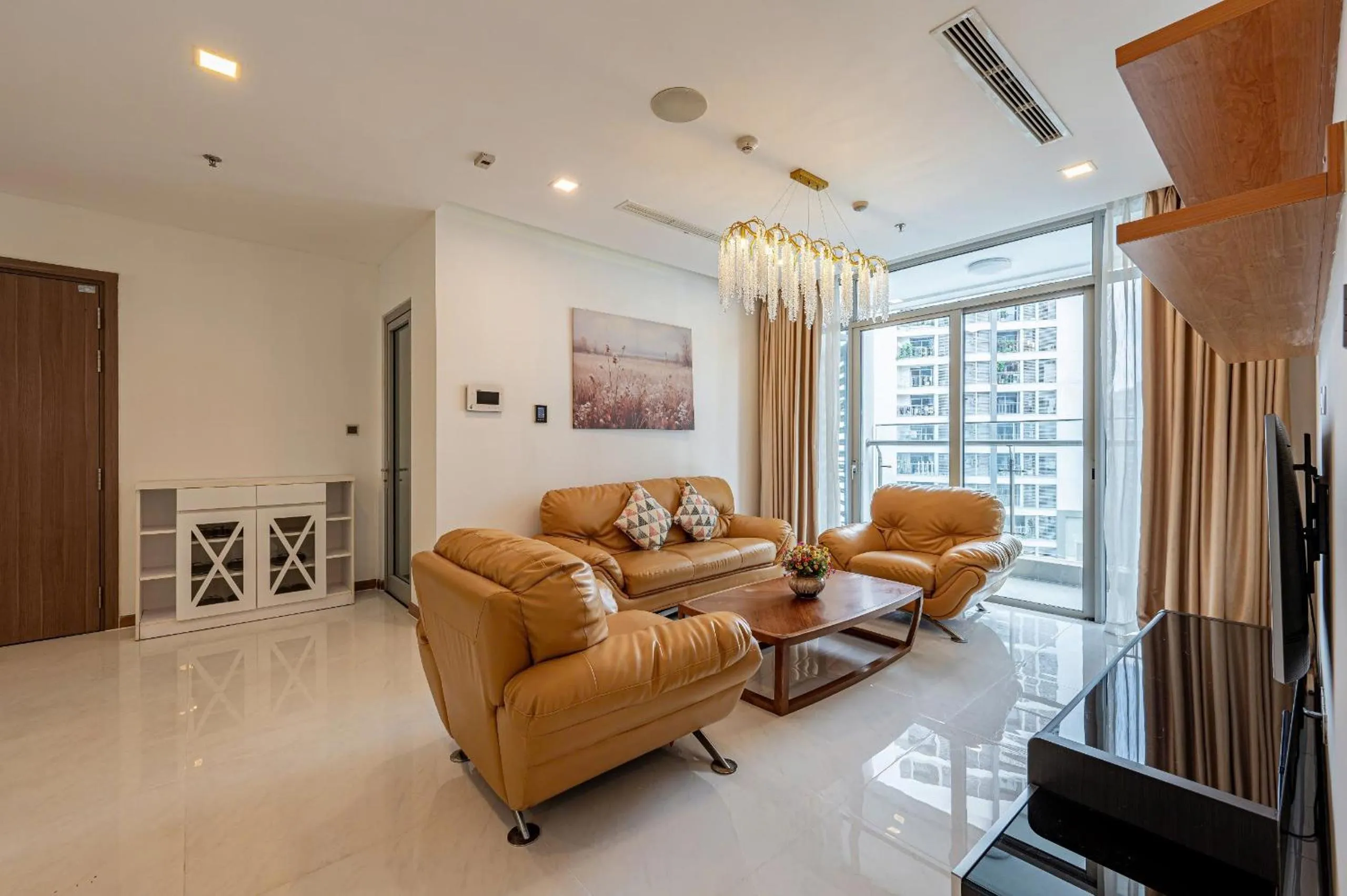 TV and multimedia in Urban Zen Saigon - Vinhomes Landmark 81