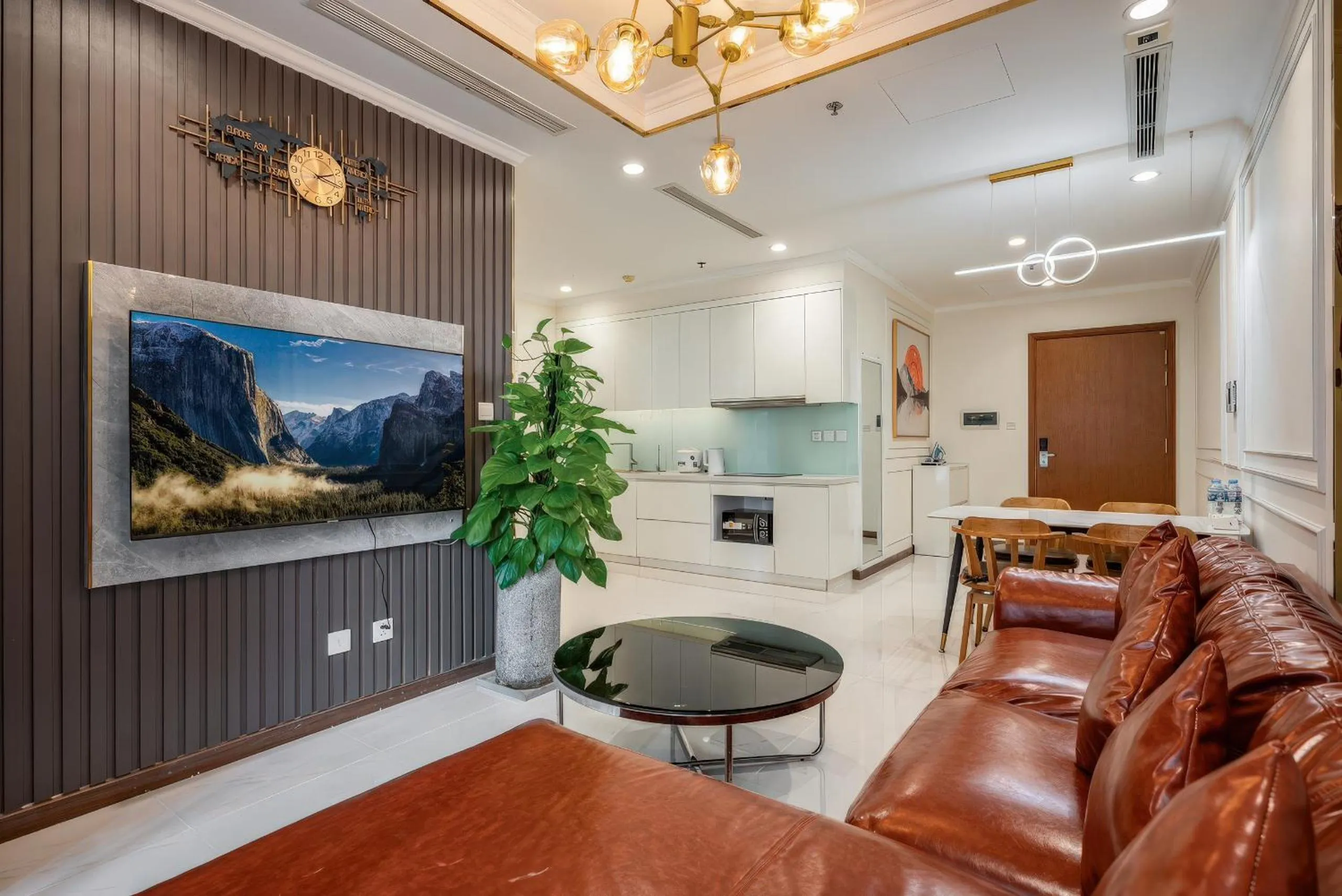 TV and multimedia in Urban Zen Saigon - Vinhomes Landmark 81