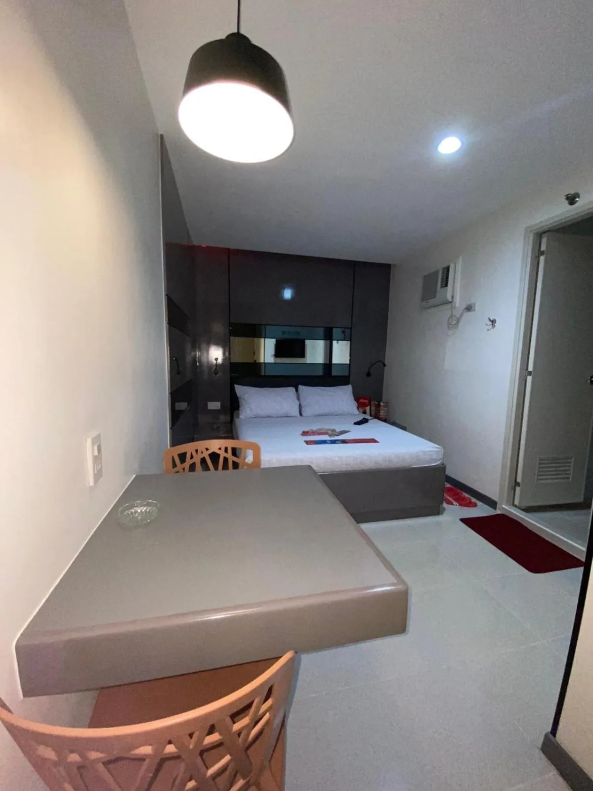 Bedroom, Bed in Hotel Sogo Santa Mesa