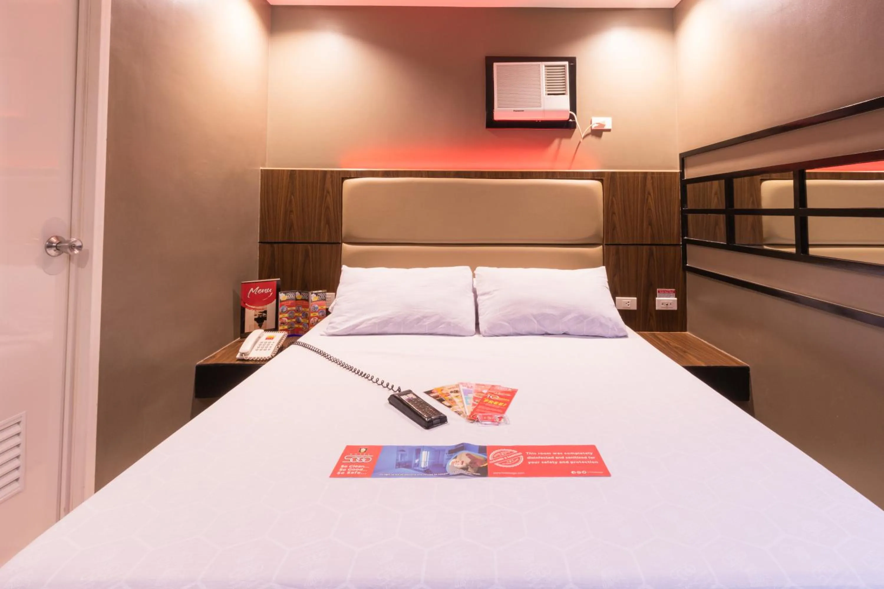 Bedroom, Bed in Hotel Sogo Santa Mesa