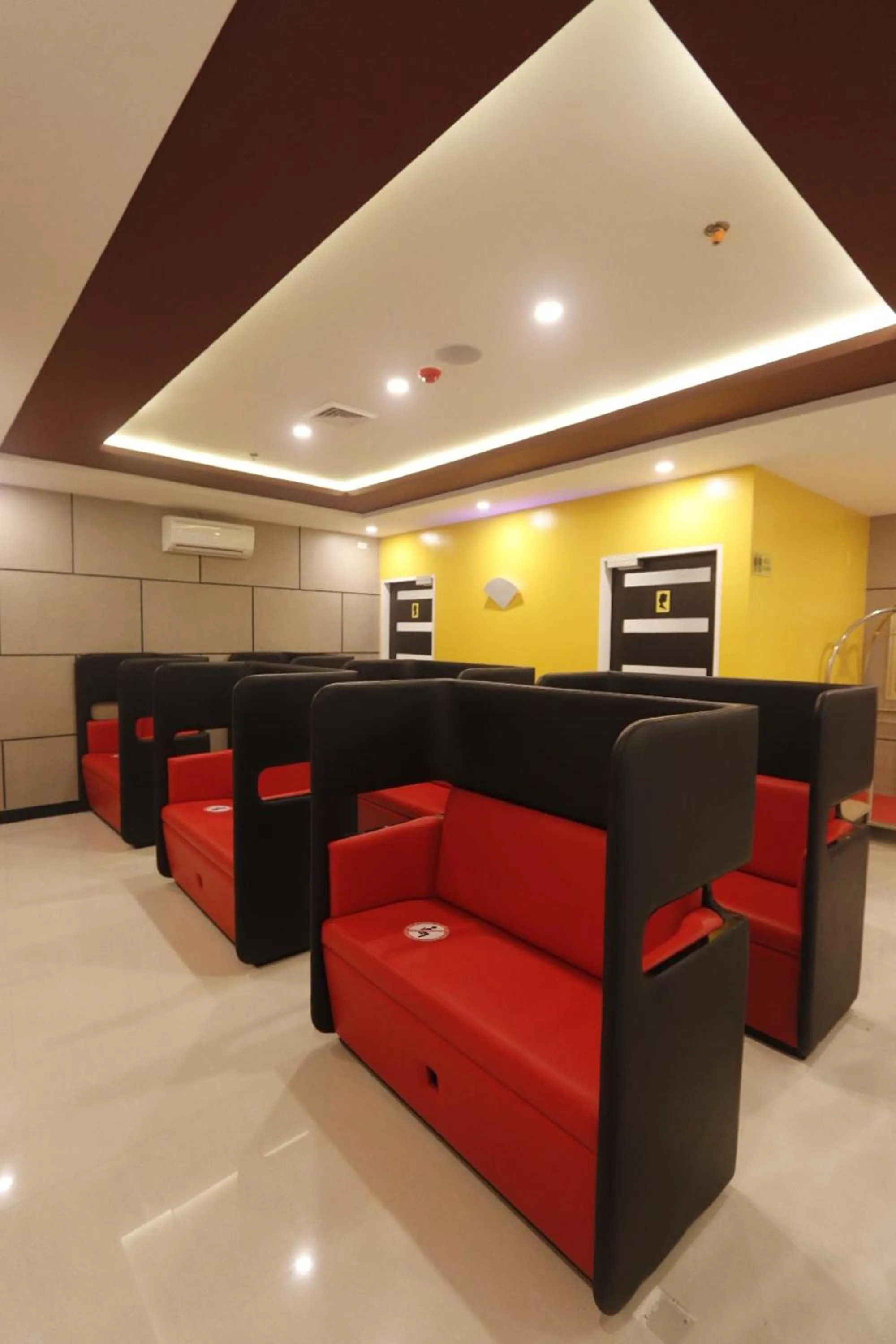 Lobby or reception in Hotel Sogo Timog 2