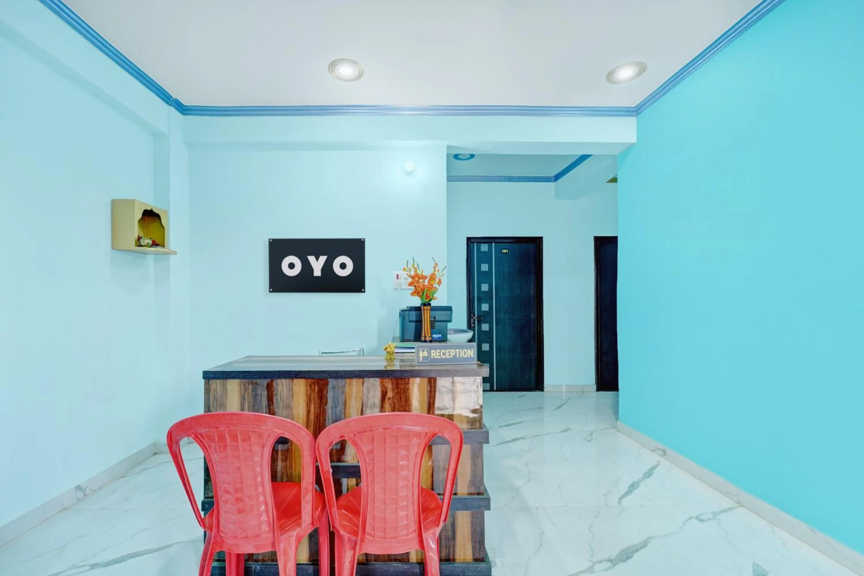 Lobby or reception in Hotel O R K Marriage Hall and Guest House