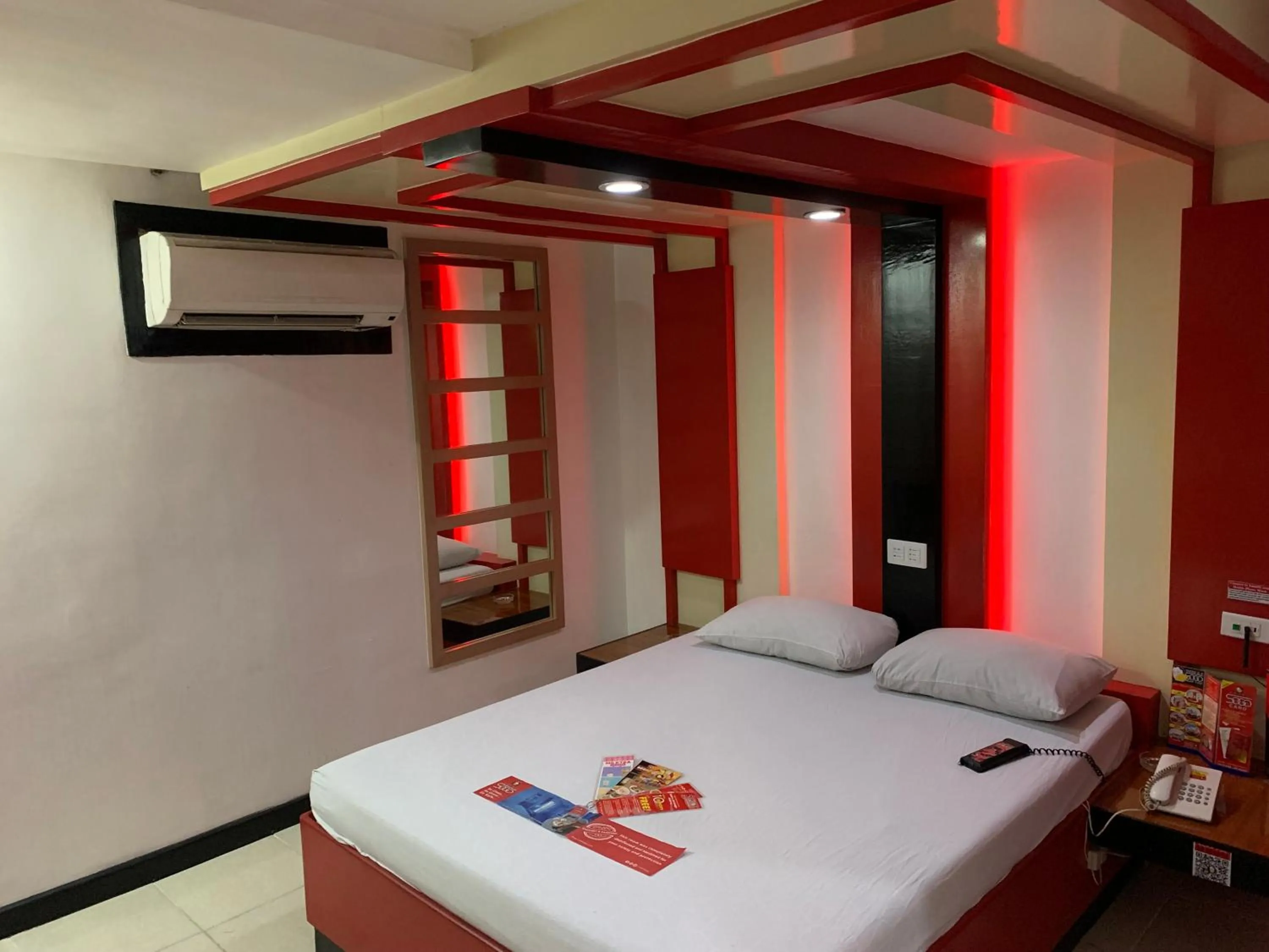 Bed in Hotel Sogo Davao