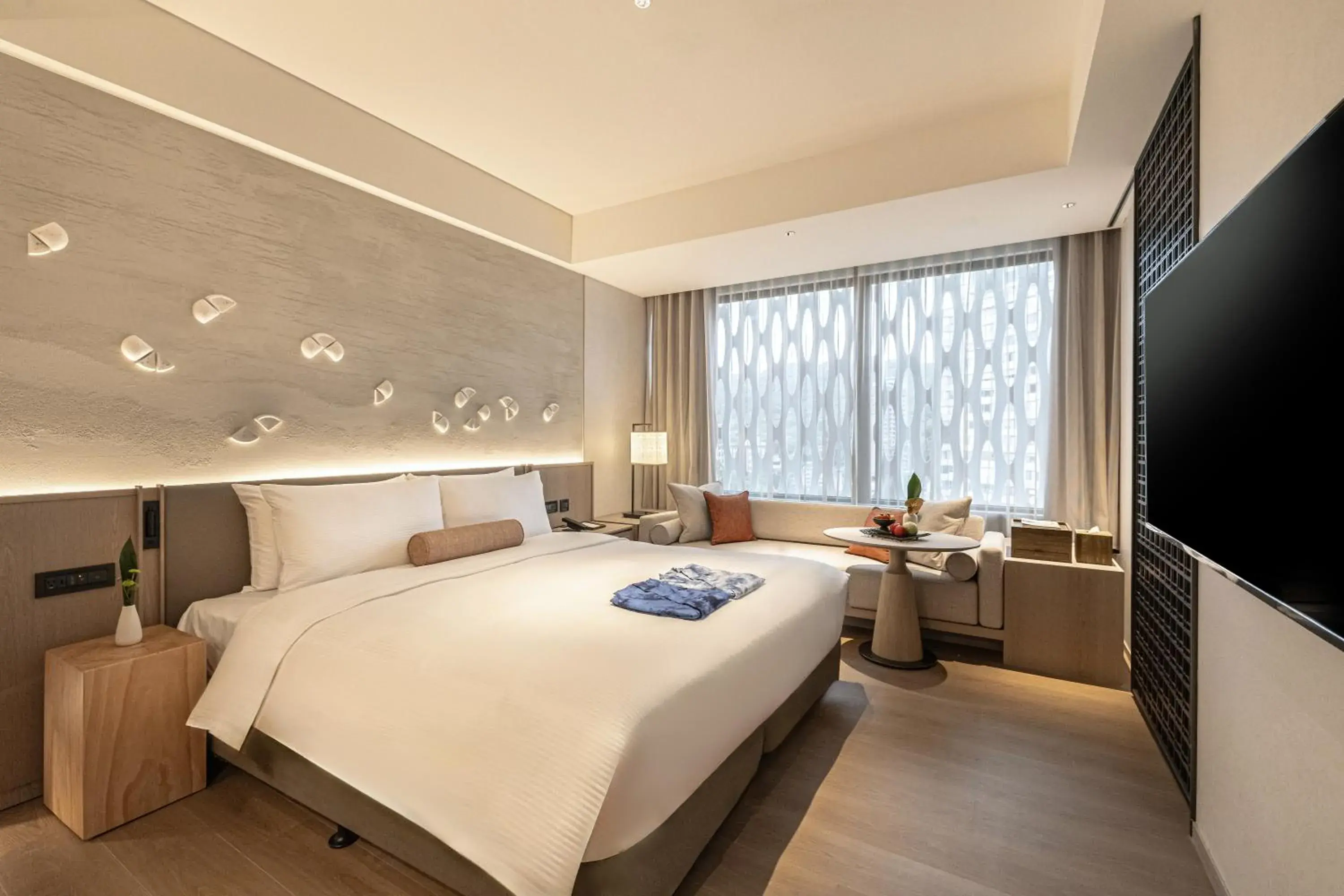 Queen Room with Balcony in Wellspring by Silks Beitou Queen Room with Balcony in Wellspring by Silks Beitou