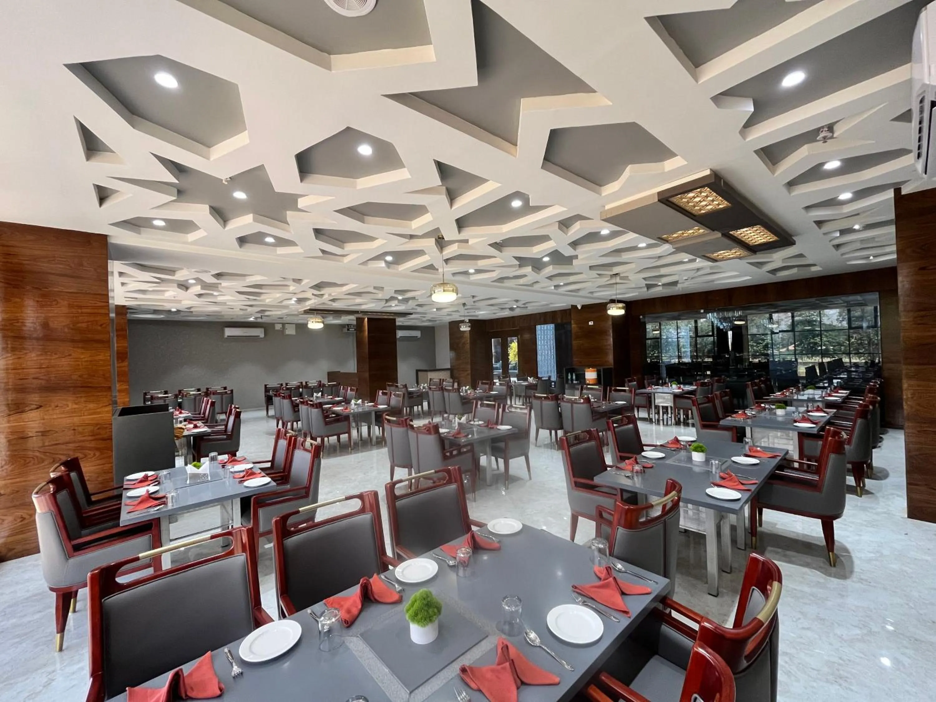 Restaurant/places to eat in VITS Satyajeet Karad