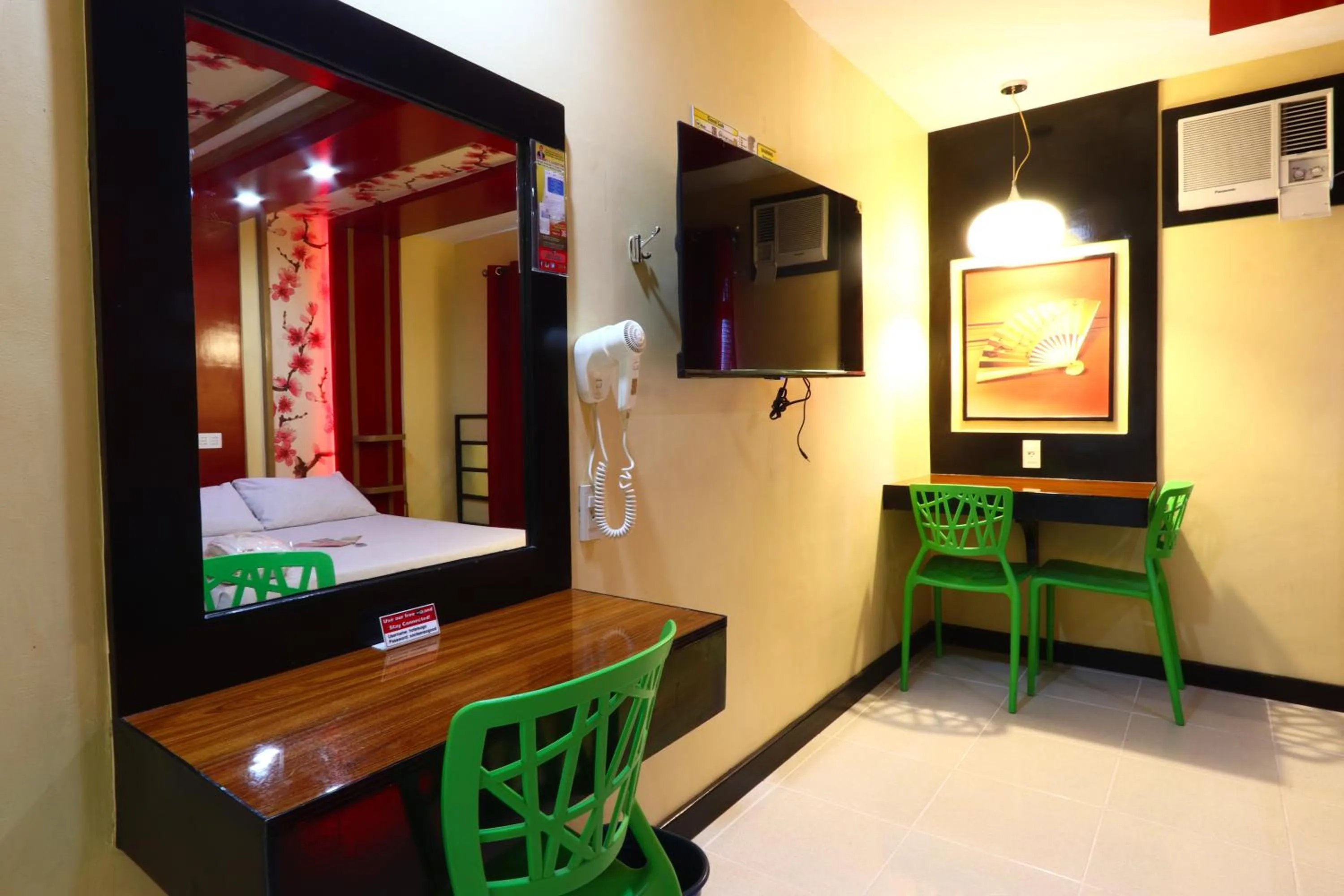 Bedroom, Bed in Hotel Sogo Yabut