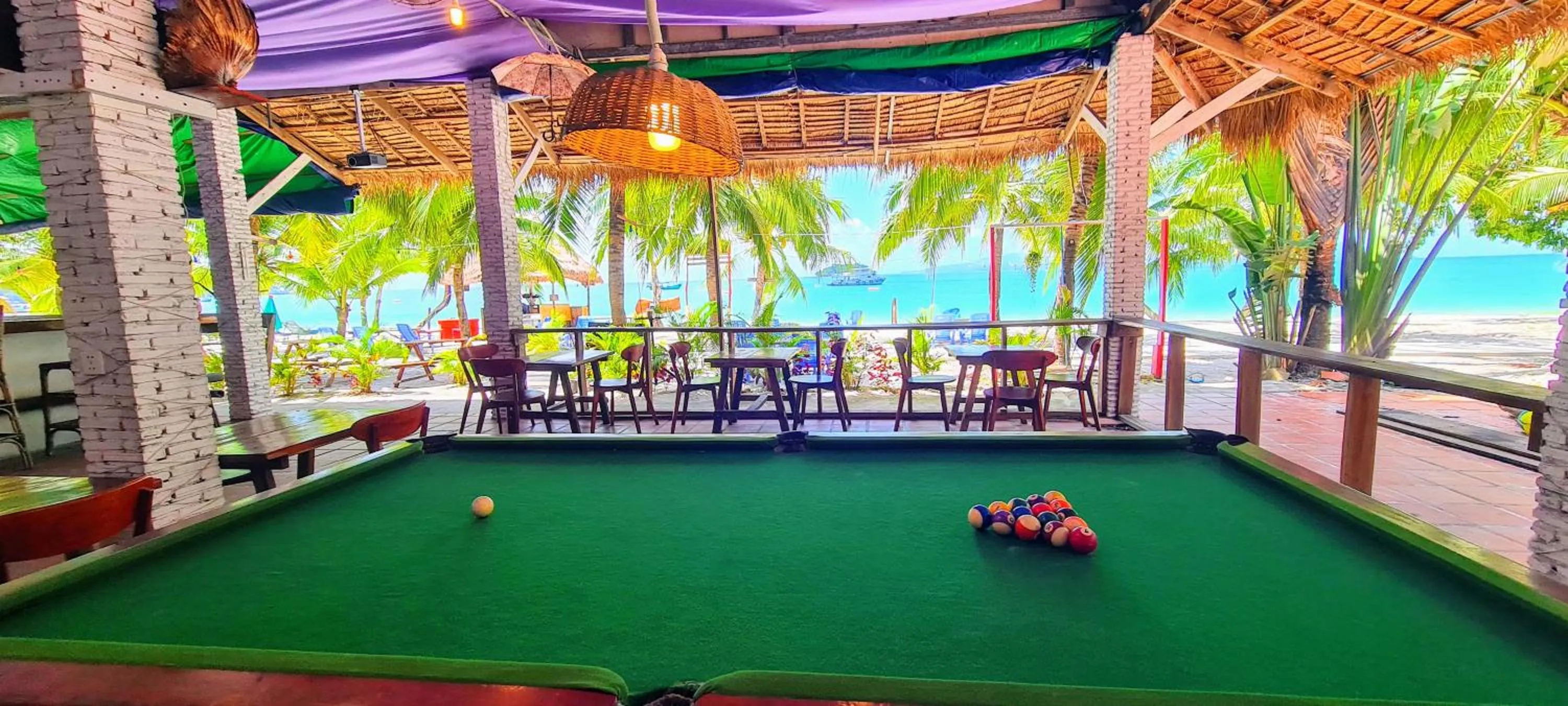 Billiard in Koh Rong Beach Hostel and Bungalows
