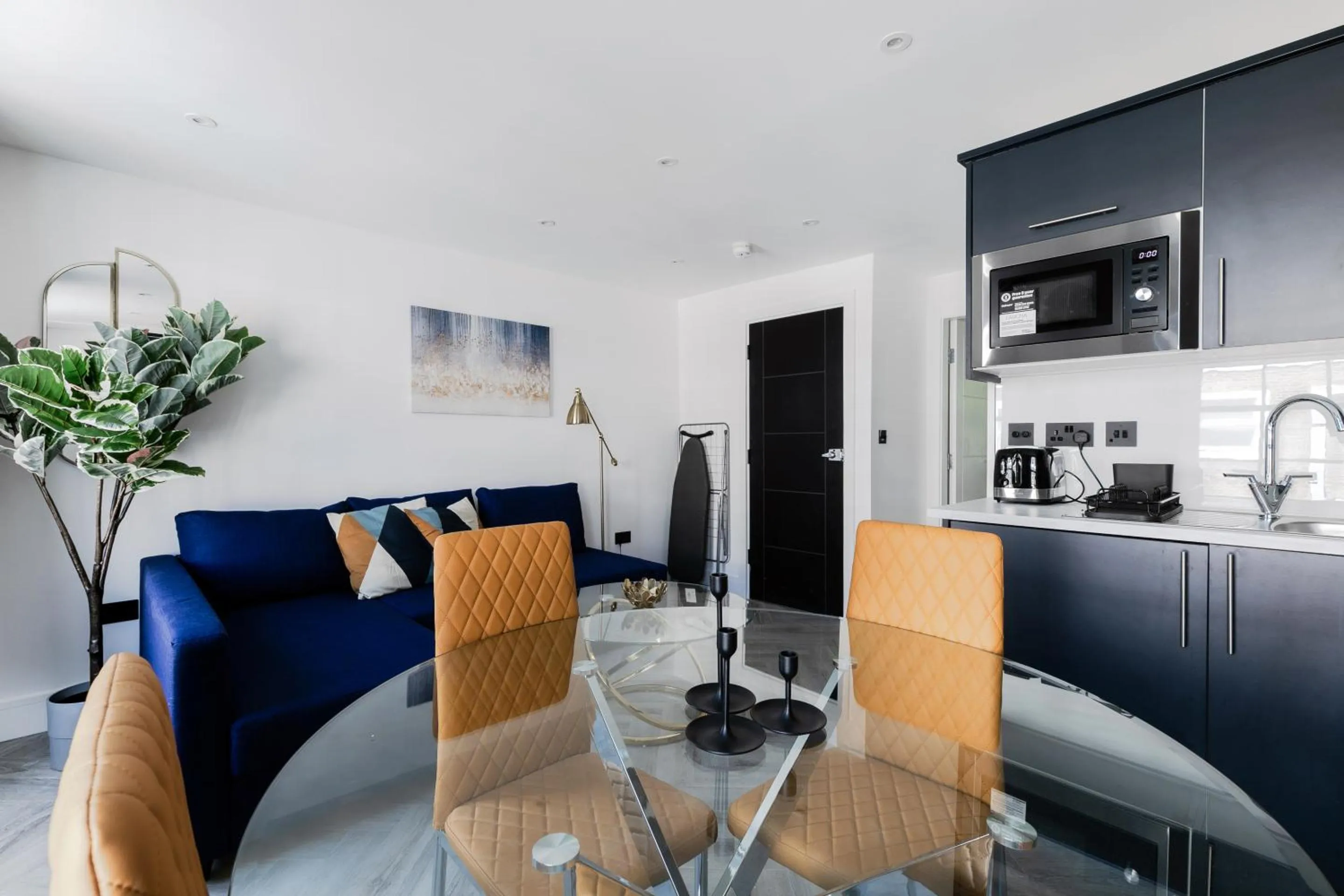 Living room in Comfortable Apartments near Harrods