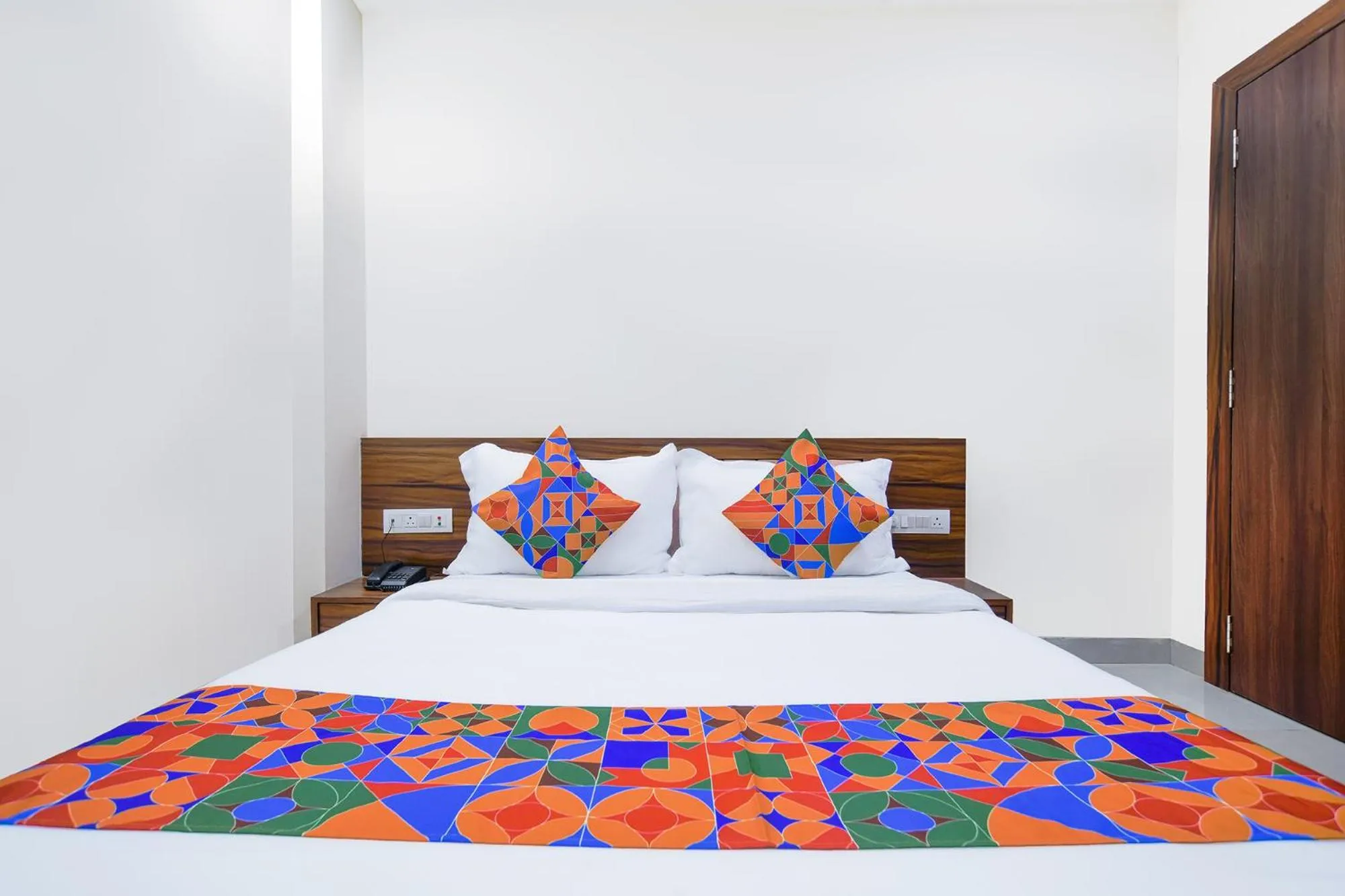 Bed in FabHotel J Palace