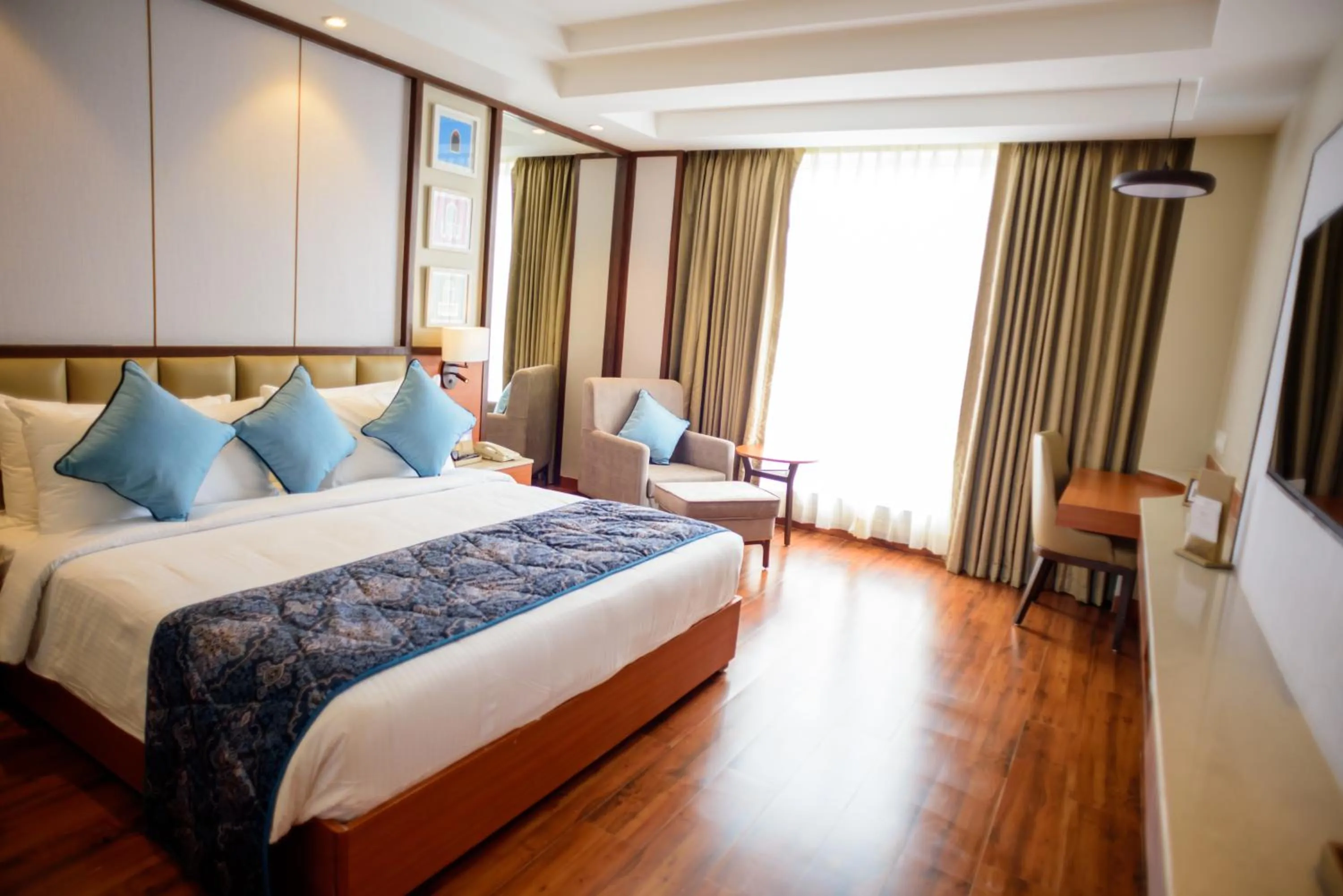 Bedroom, Bed in Fortune Select Candolim, Goa - Member ITC Hotels' Group