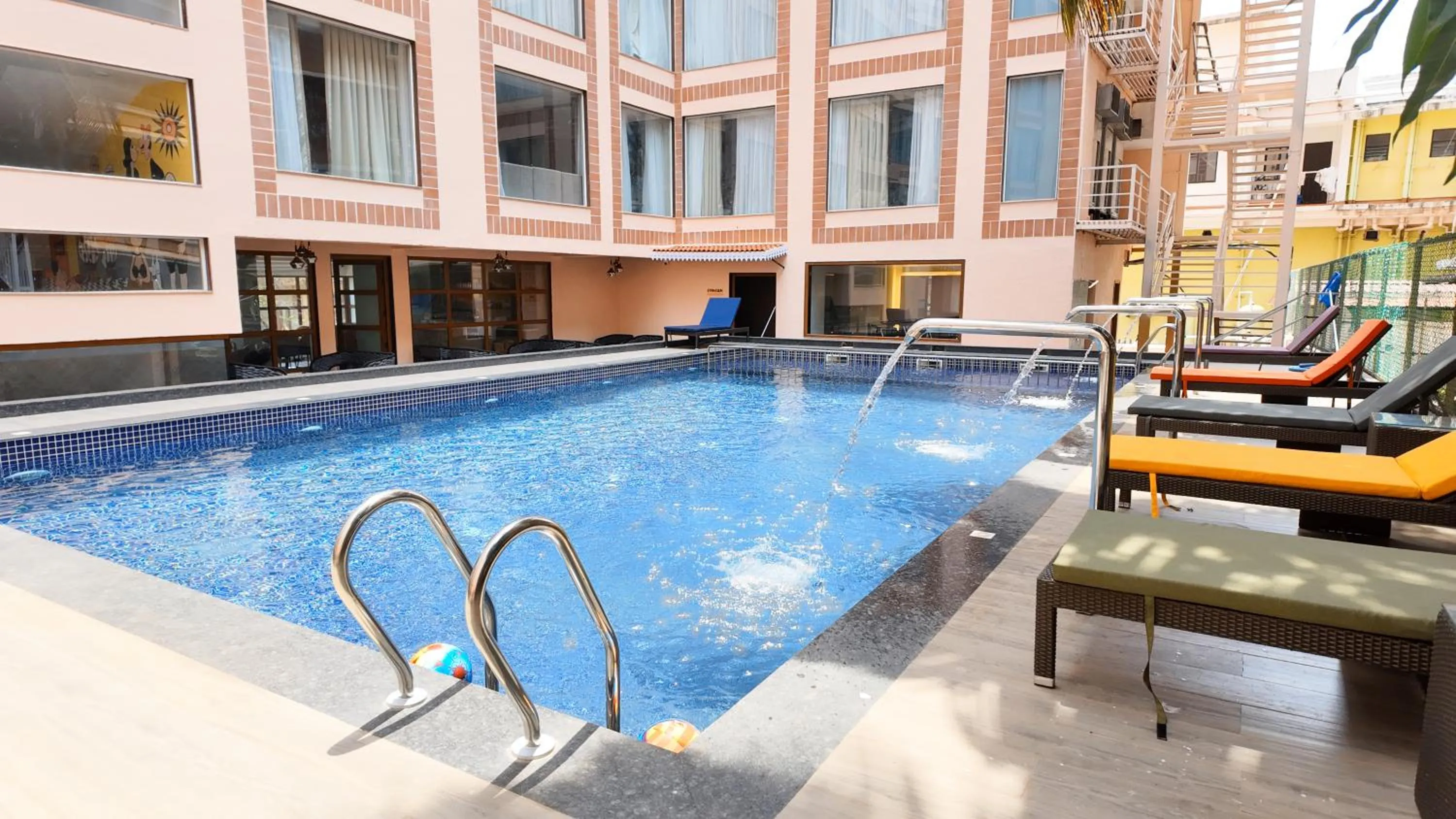 Swimming pool in Fortune Select Candolim, Goa - Member ITC Hotels' Group