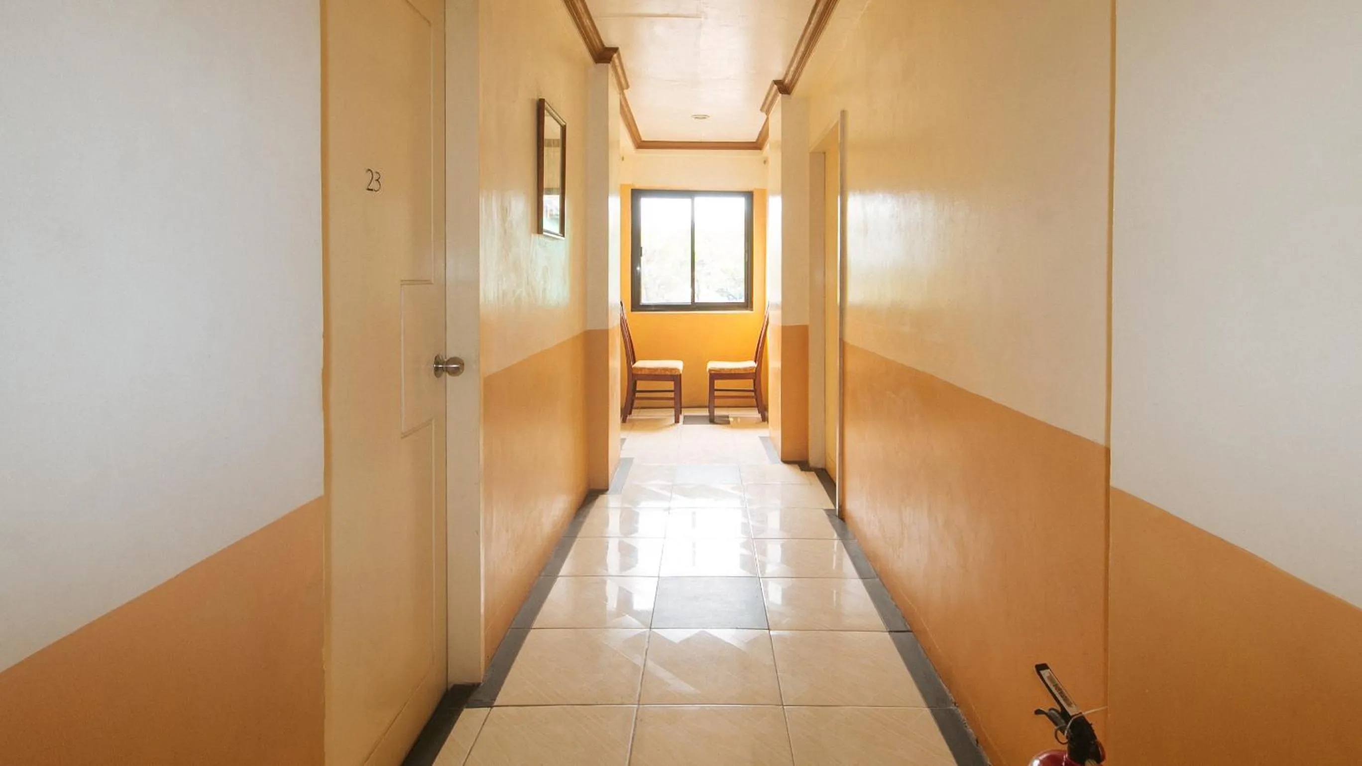 Property building in RedDoorz @ Tondaligan Beach Hotel