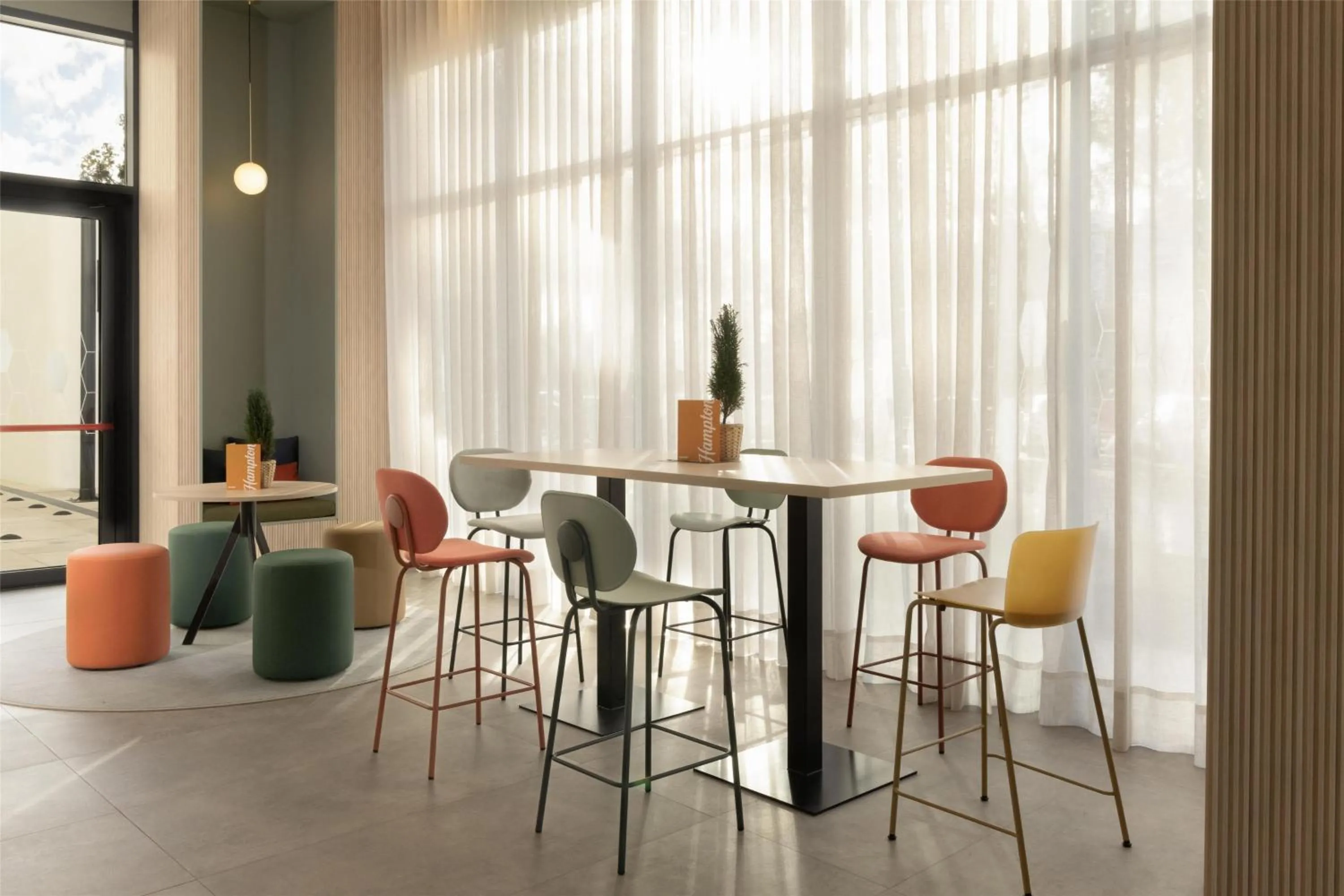 Lobby or reception in Hampton By Hilton Malaga Martiricos