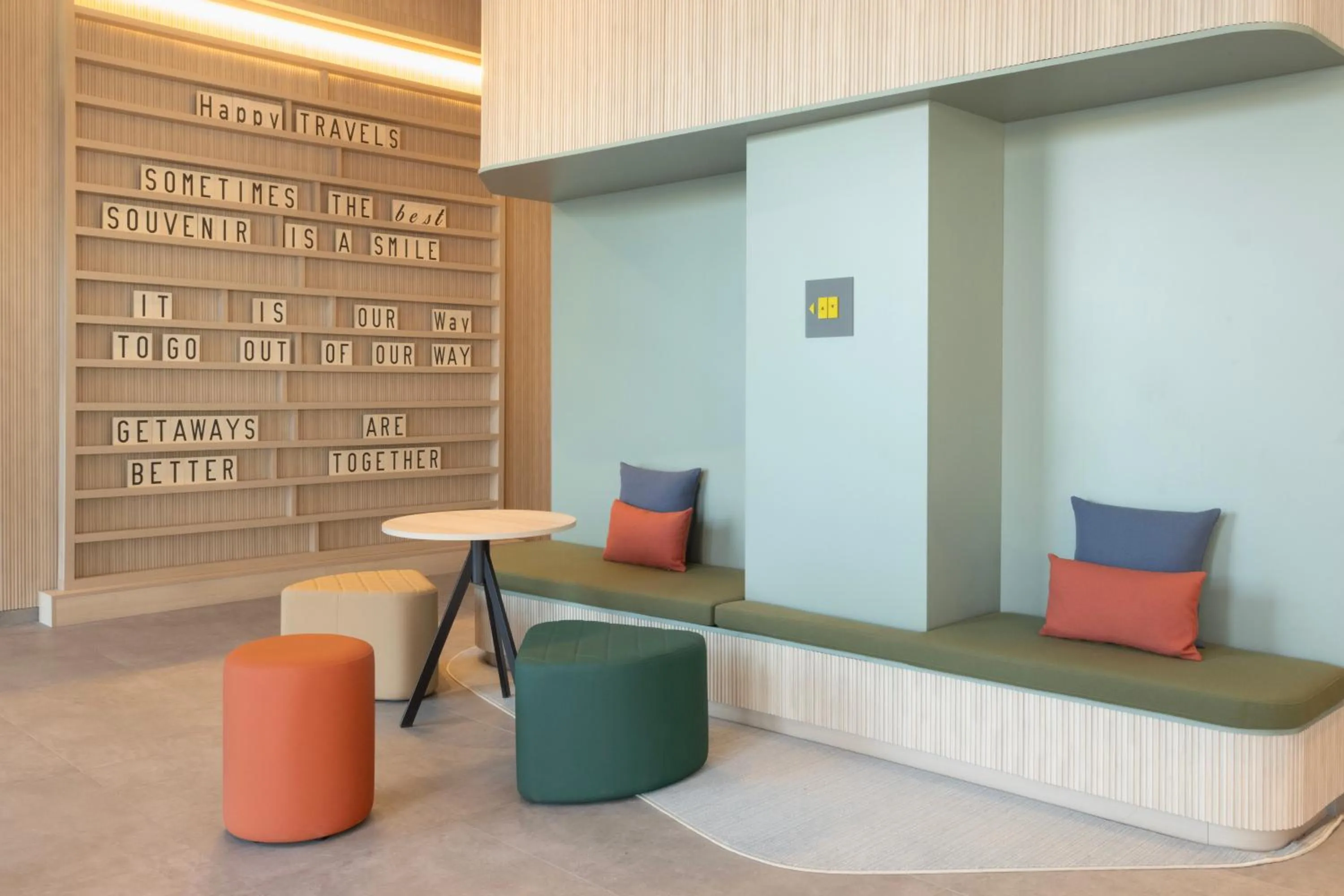 Lobby or reception in Hampton By Hilton Malaga Martiricos