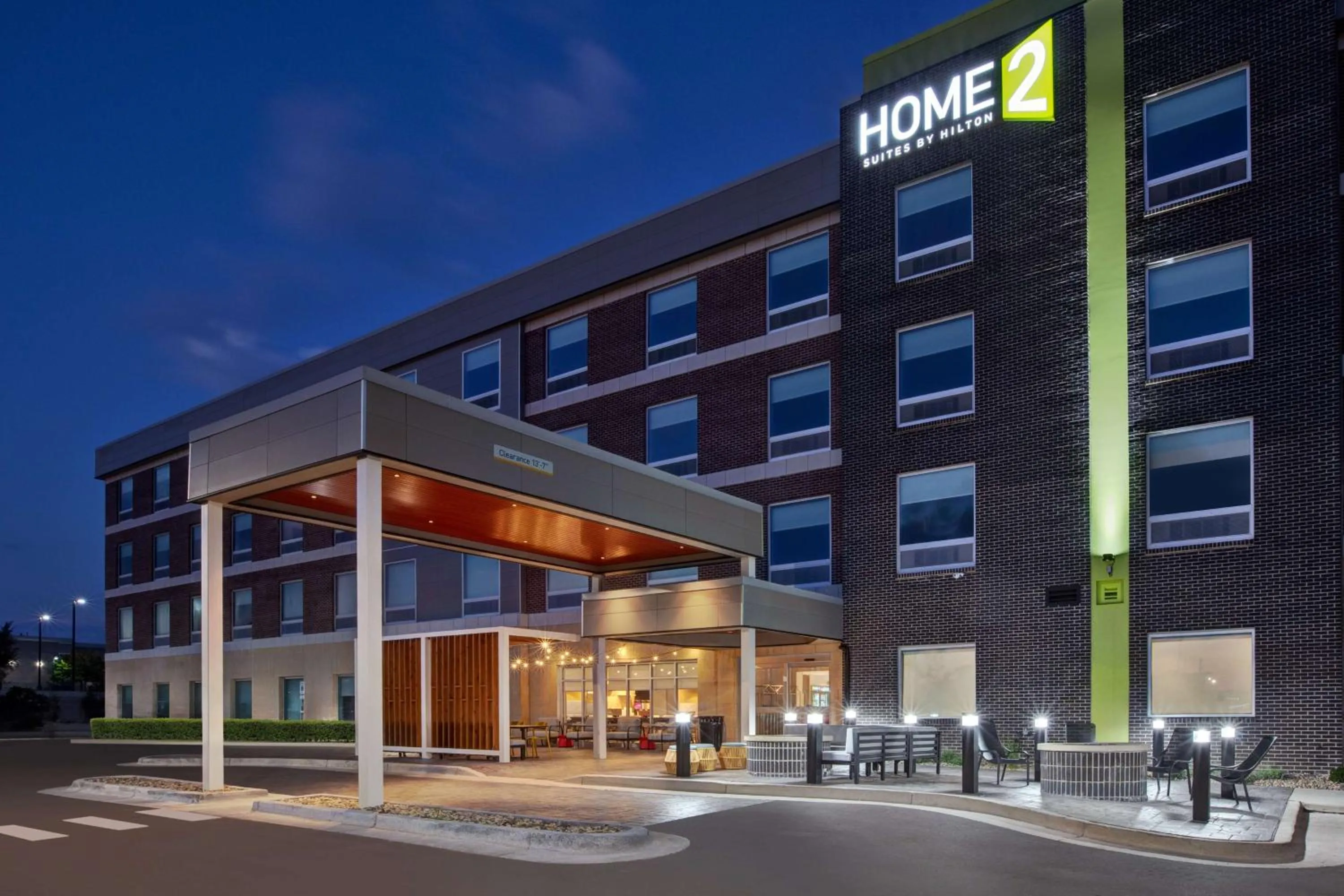 Property building in Home2 Suites By Hilton Grand Rapids Northeast