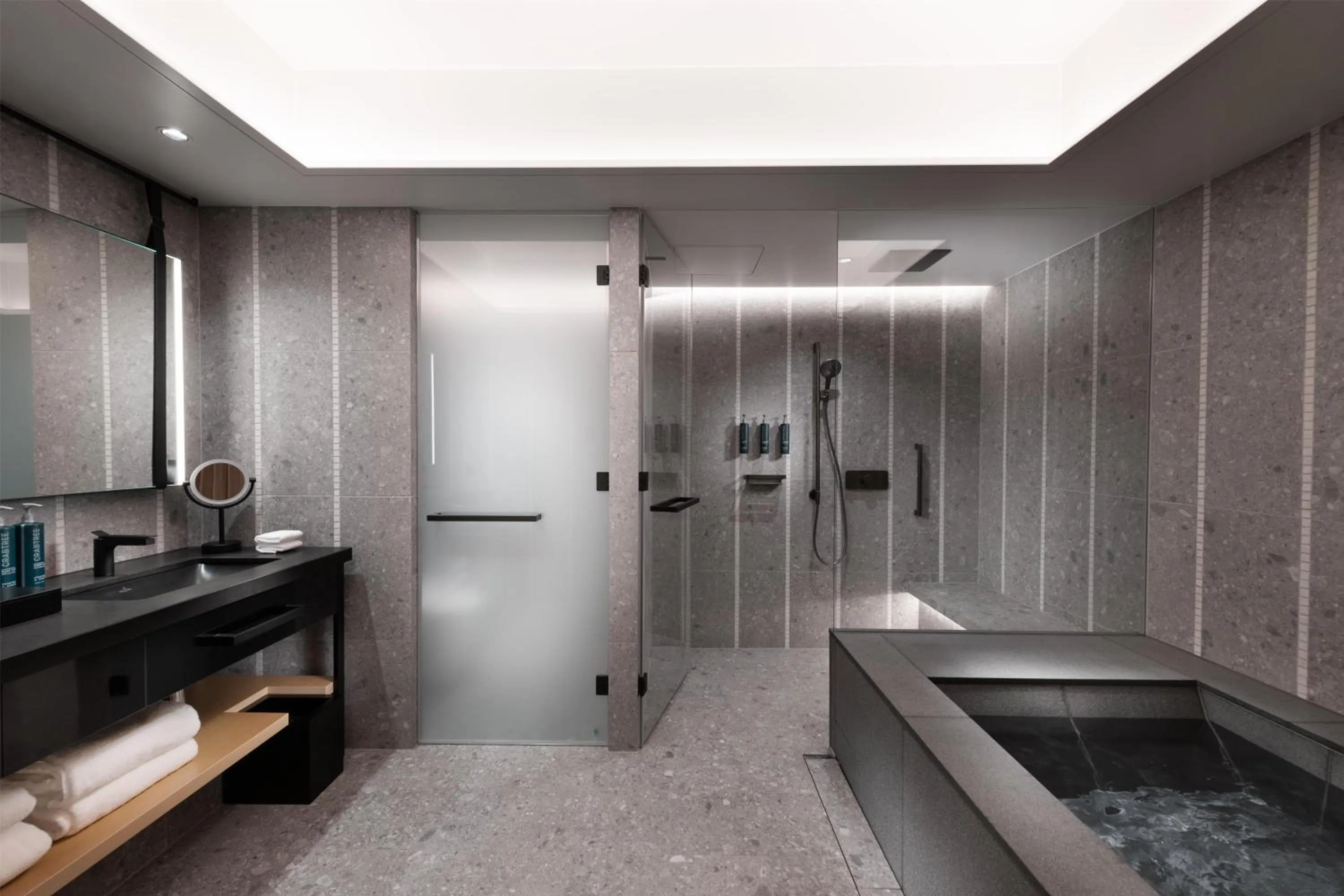 Bathroom in Hilton Kyoto