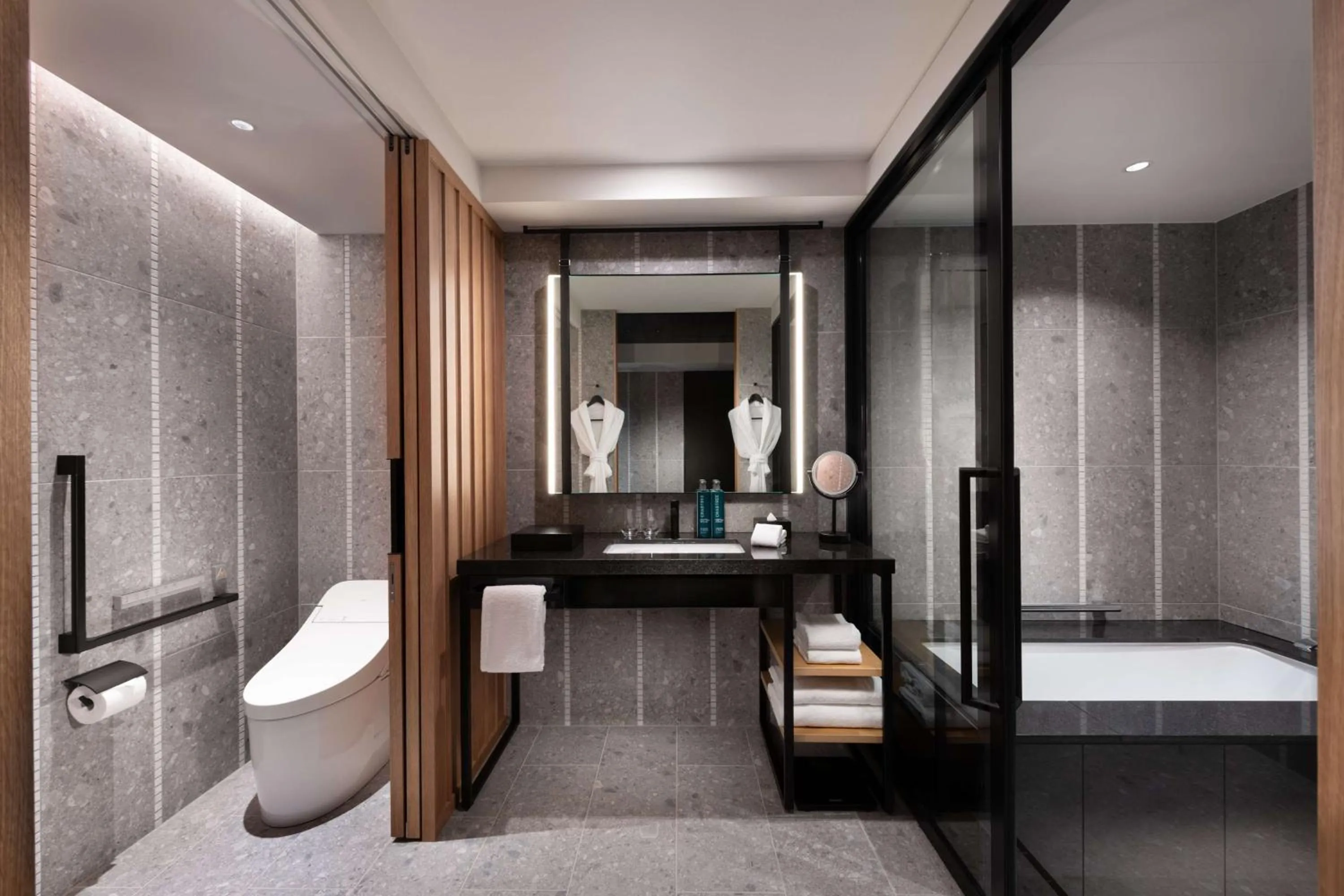 Bathroom, Bed in Hilton Kyoto